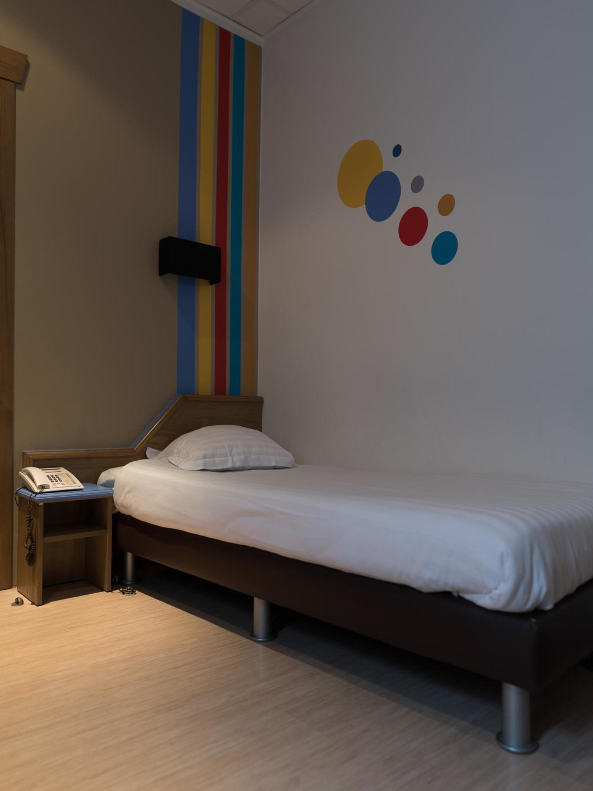 هتل Floris Hotel Ustel Midi بروکسل