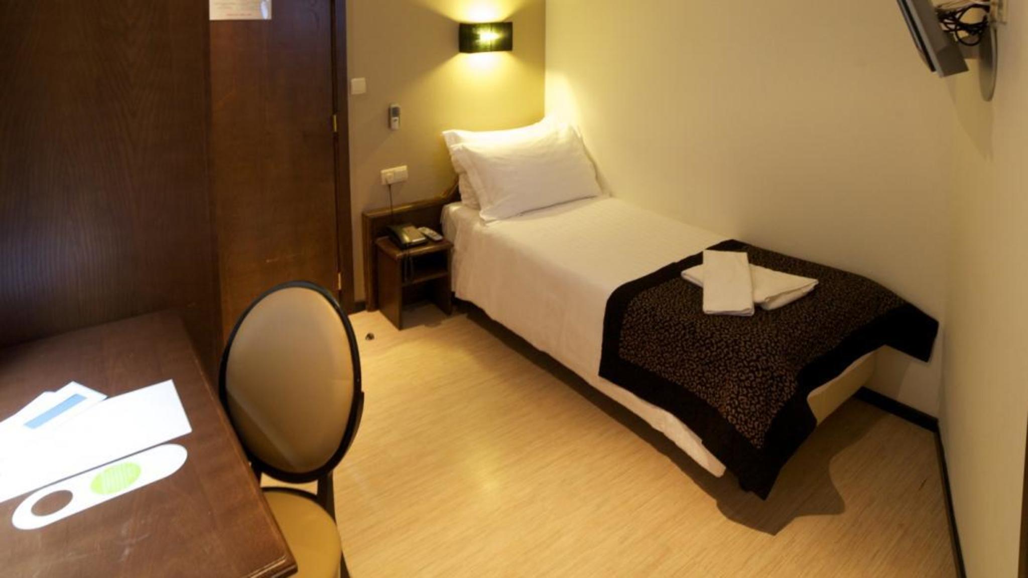 هتل Floris Hotel Ustel Midi بروکسل