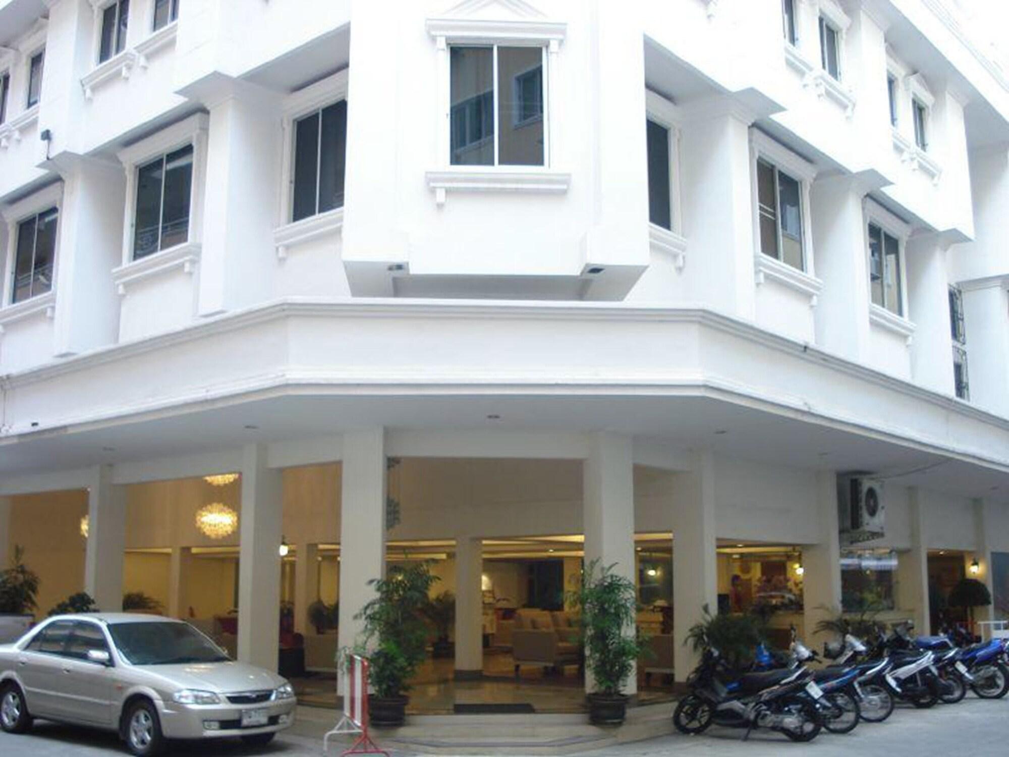 Hotel Lk Mansion