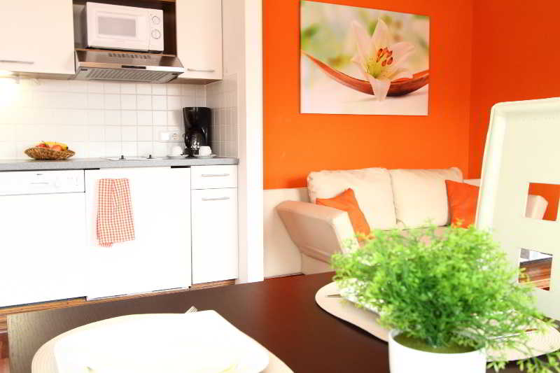 هتل Royal Living Apartments وین
