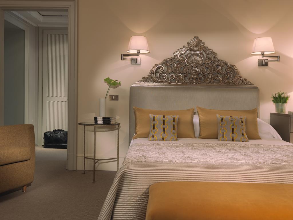 هتل Hotel de Russie رم