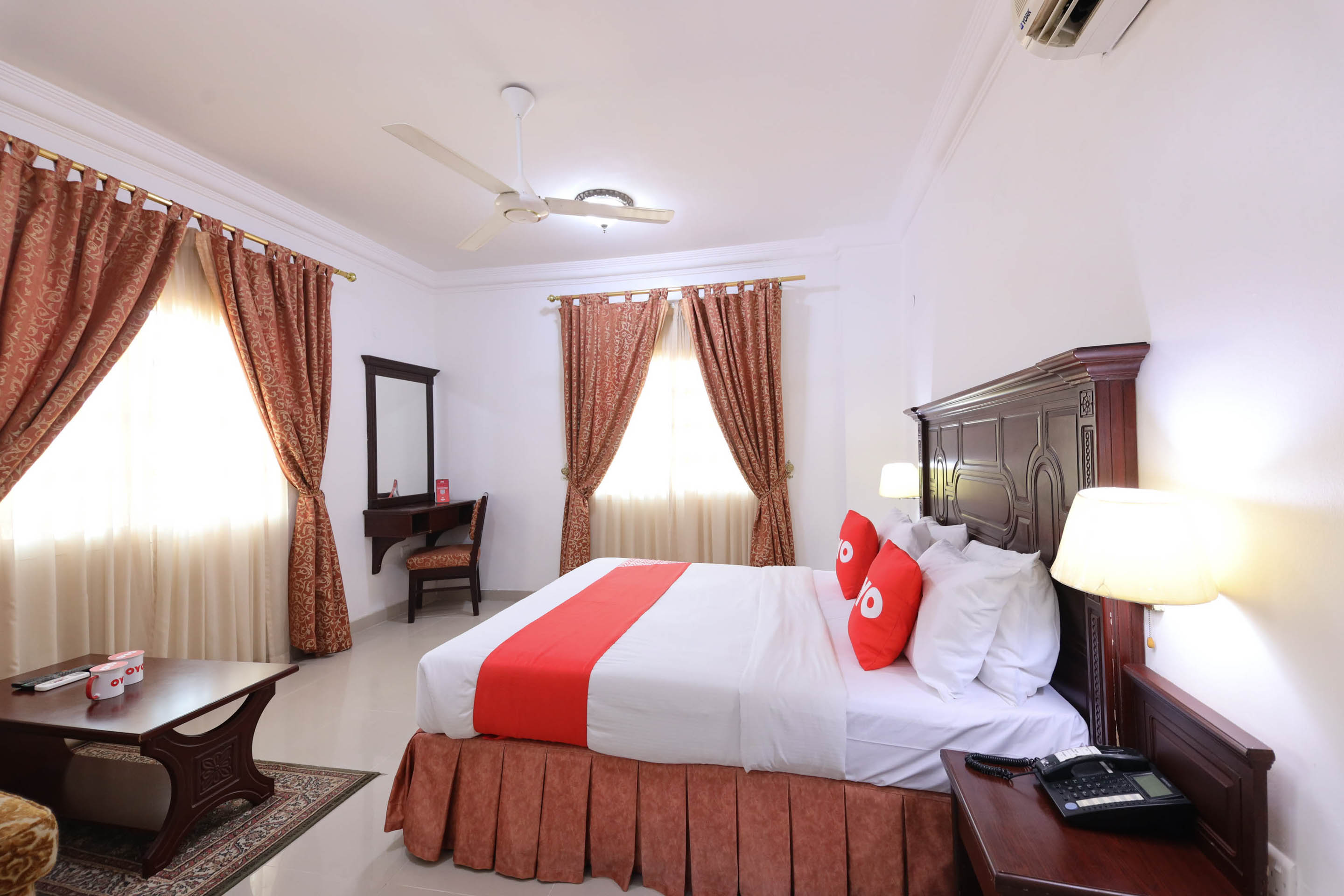 هتل Manam Sohar Hotel Apartment by OYO Rooms سوهار