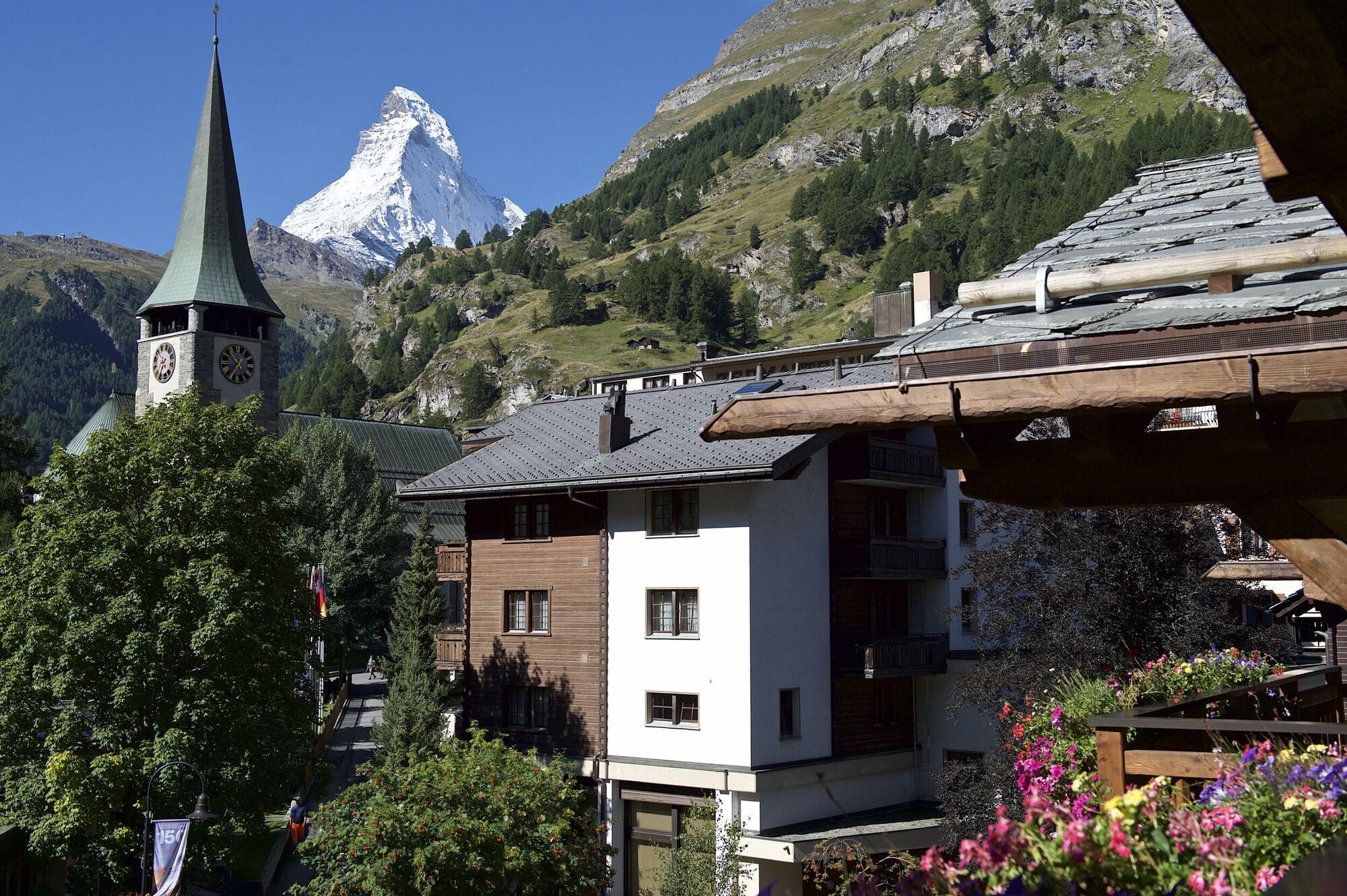 هتل Matterhorn Lodge زرمات