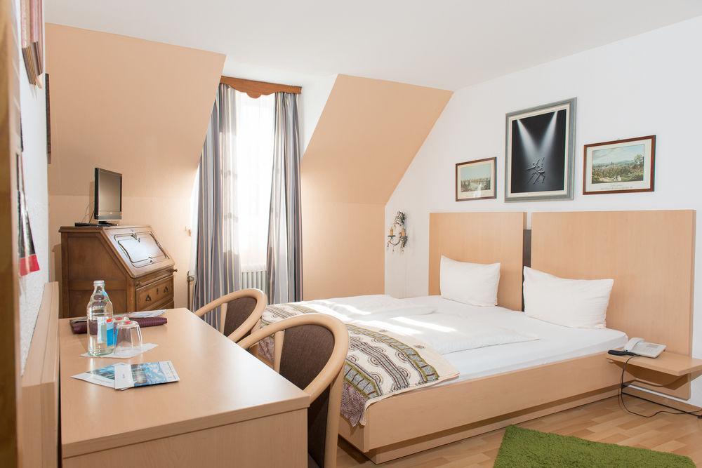 هتل Hotel am Friedrichsbad Baden-Baden