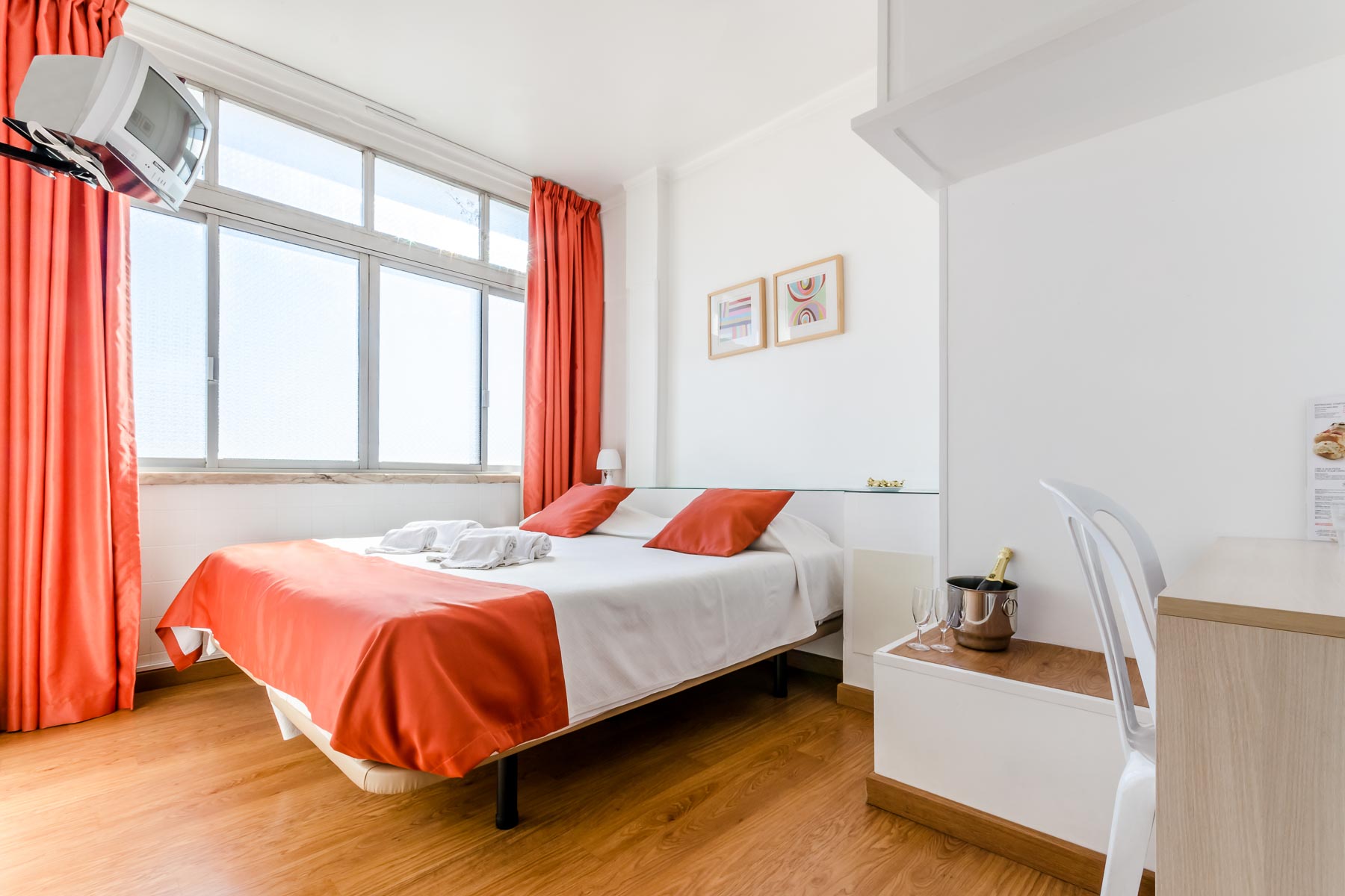 هتل Residencial Jardim Da Amadora لیسبون