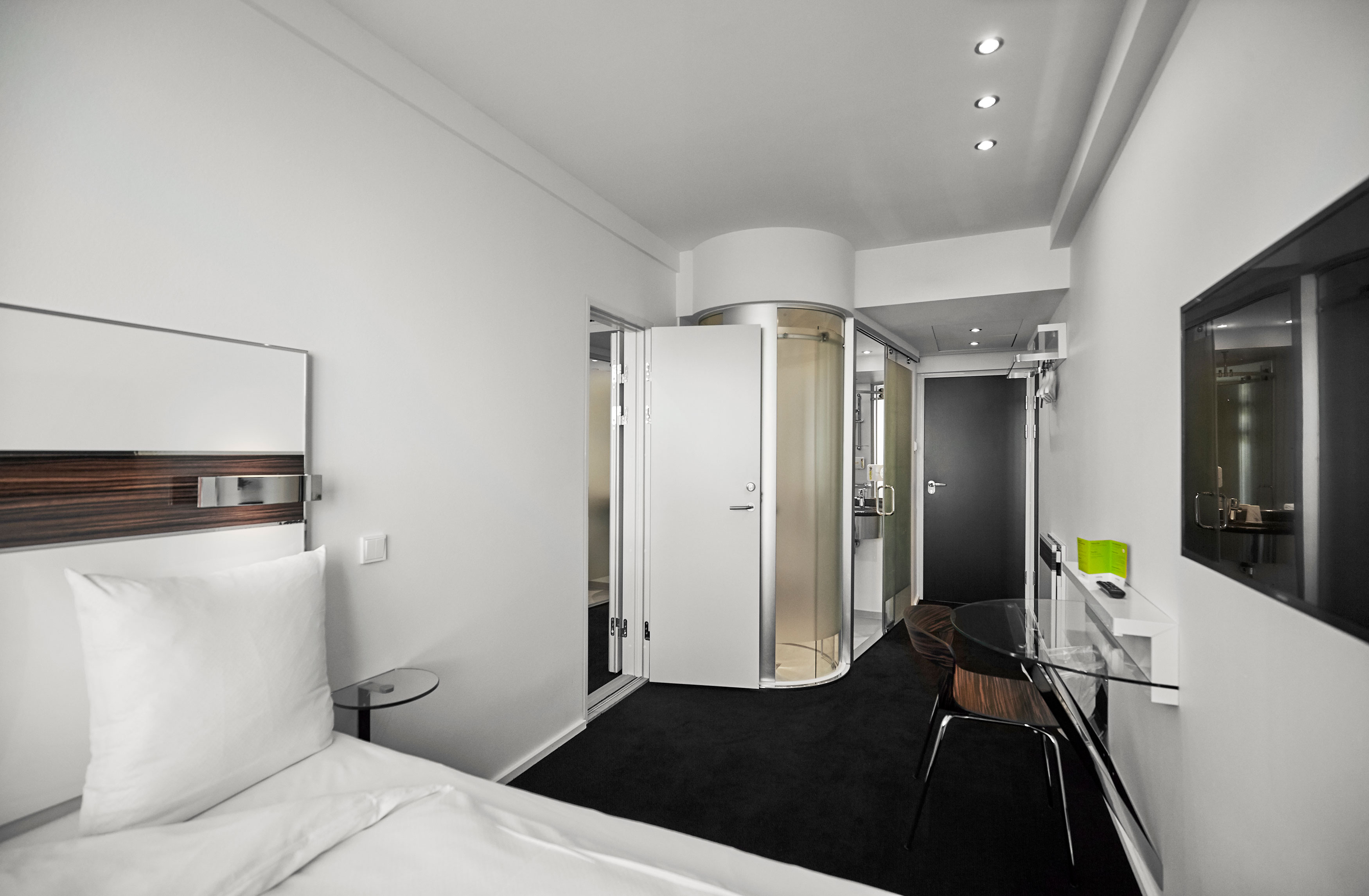 هتل Wakeup Copenhagen Bernstorffsgade کپنهاگ