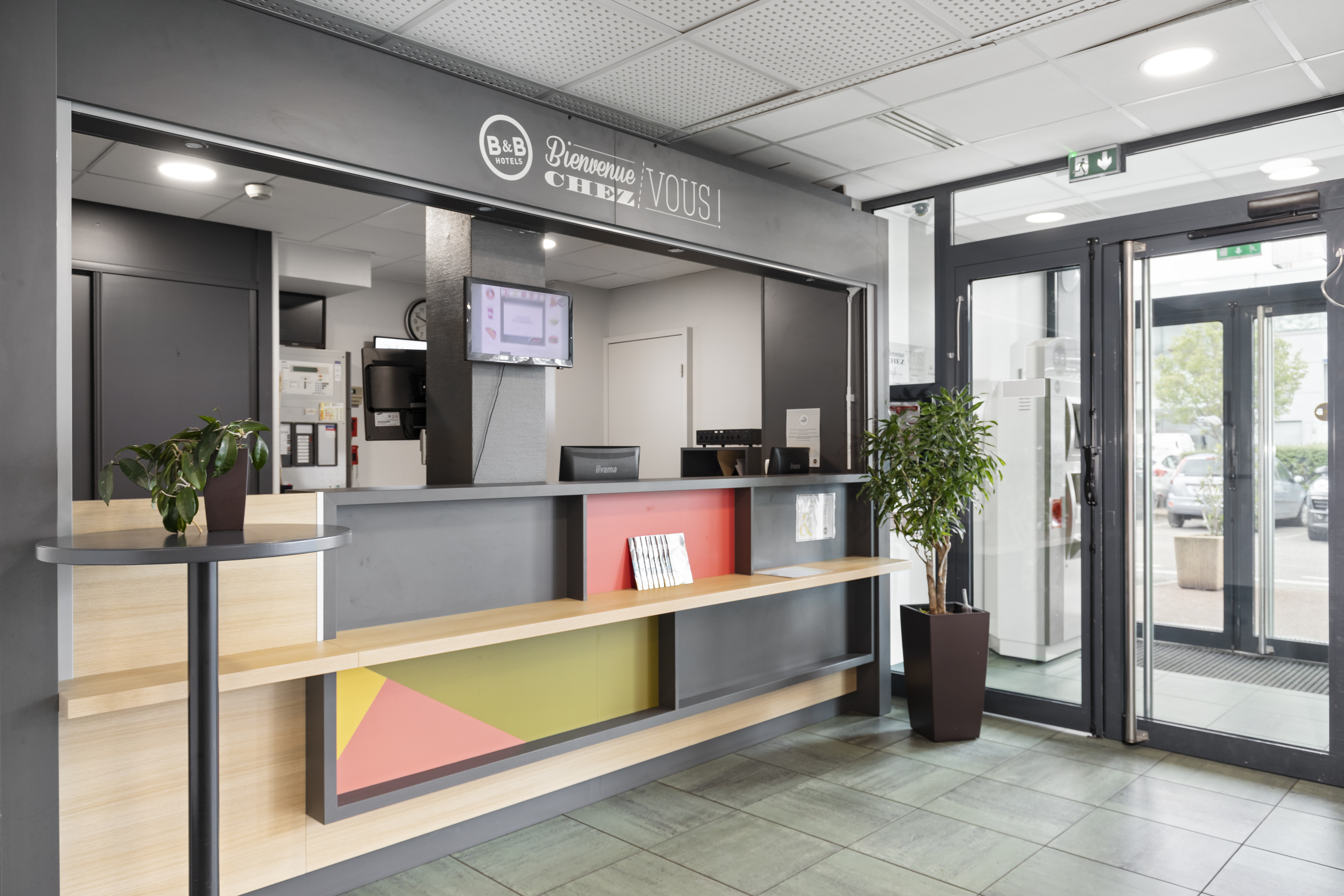 هتل B&B Hotel Lyon Vénissieux لیون