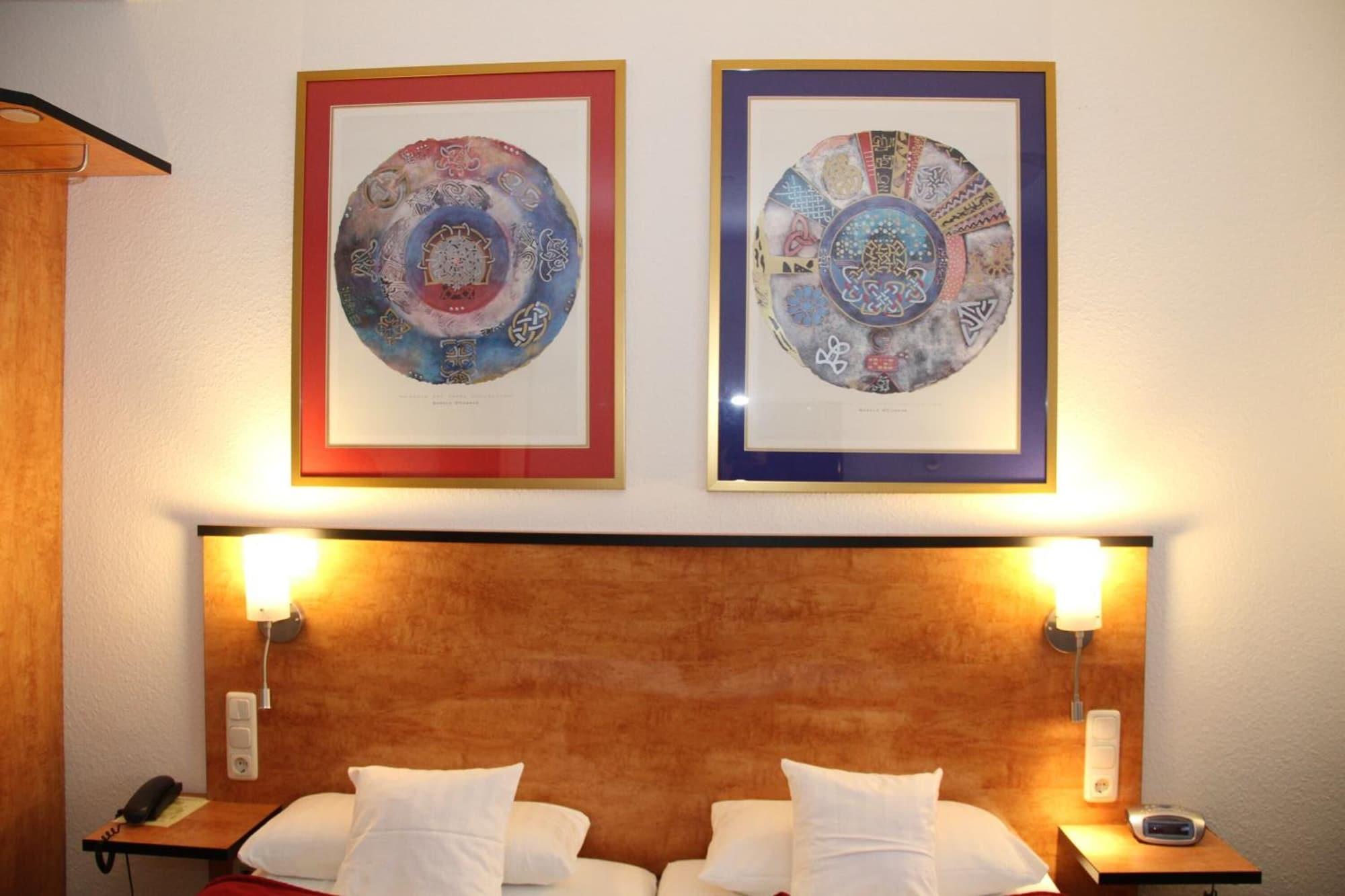 هتل Hotel Zum Riesen Hanau