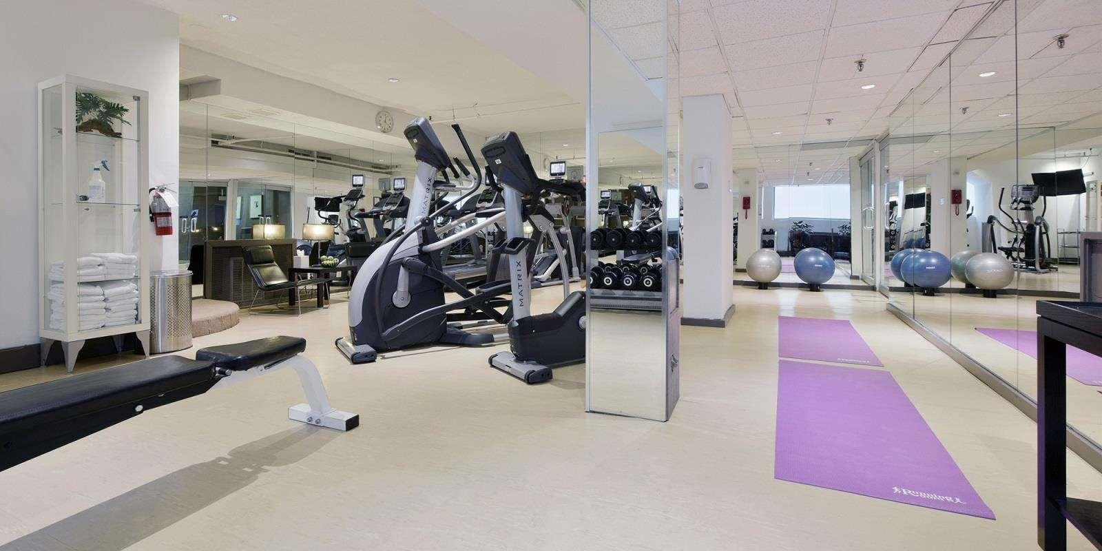 هتل ARC The.Hotel اوتاوا