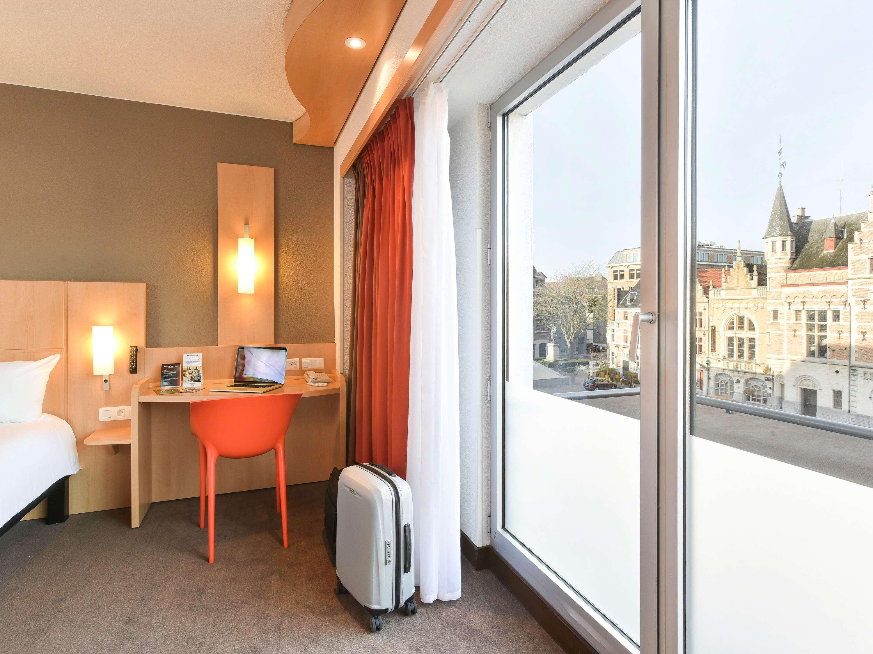 هتل Ibis Kortrijk Centrum Kortrijk