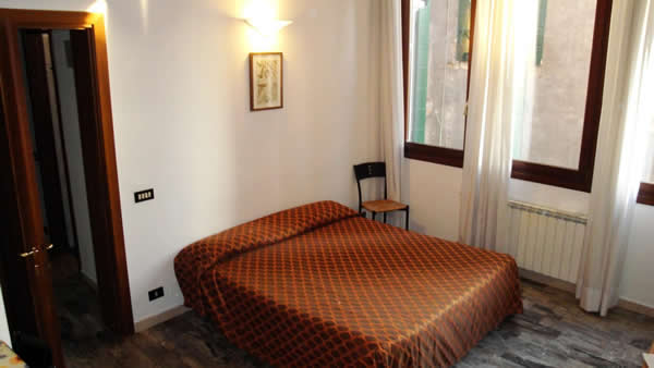 هتل Venice Apartments ونیز