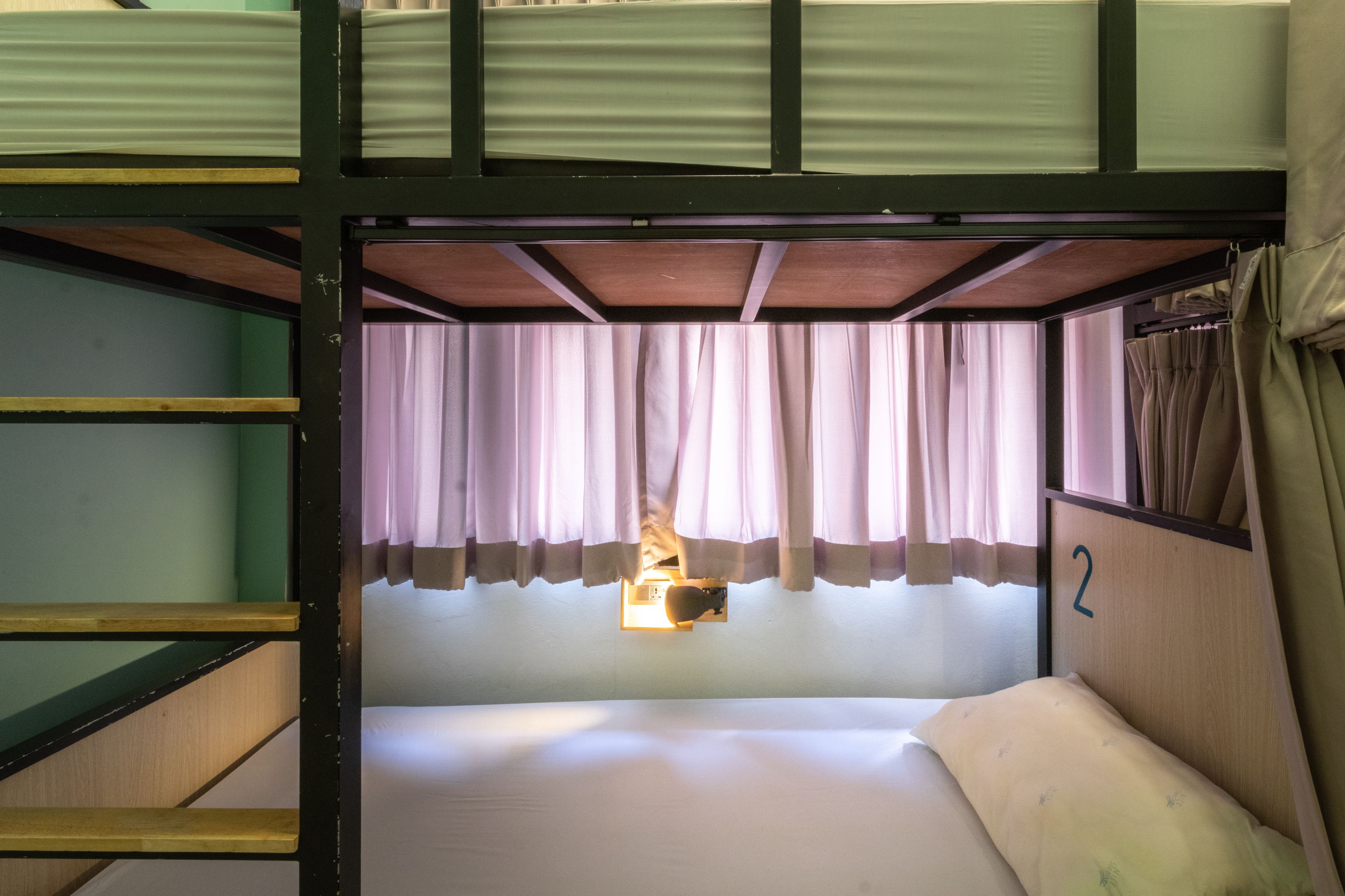 هتل Bunny Burrow Hostel بانگکوک