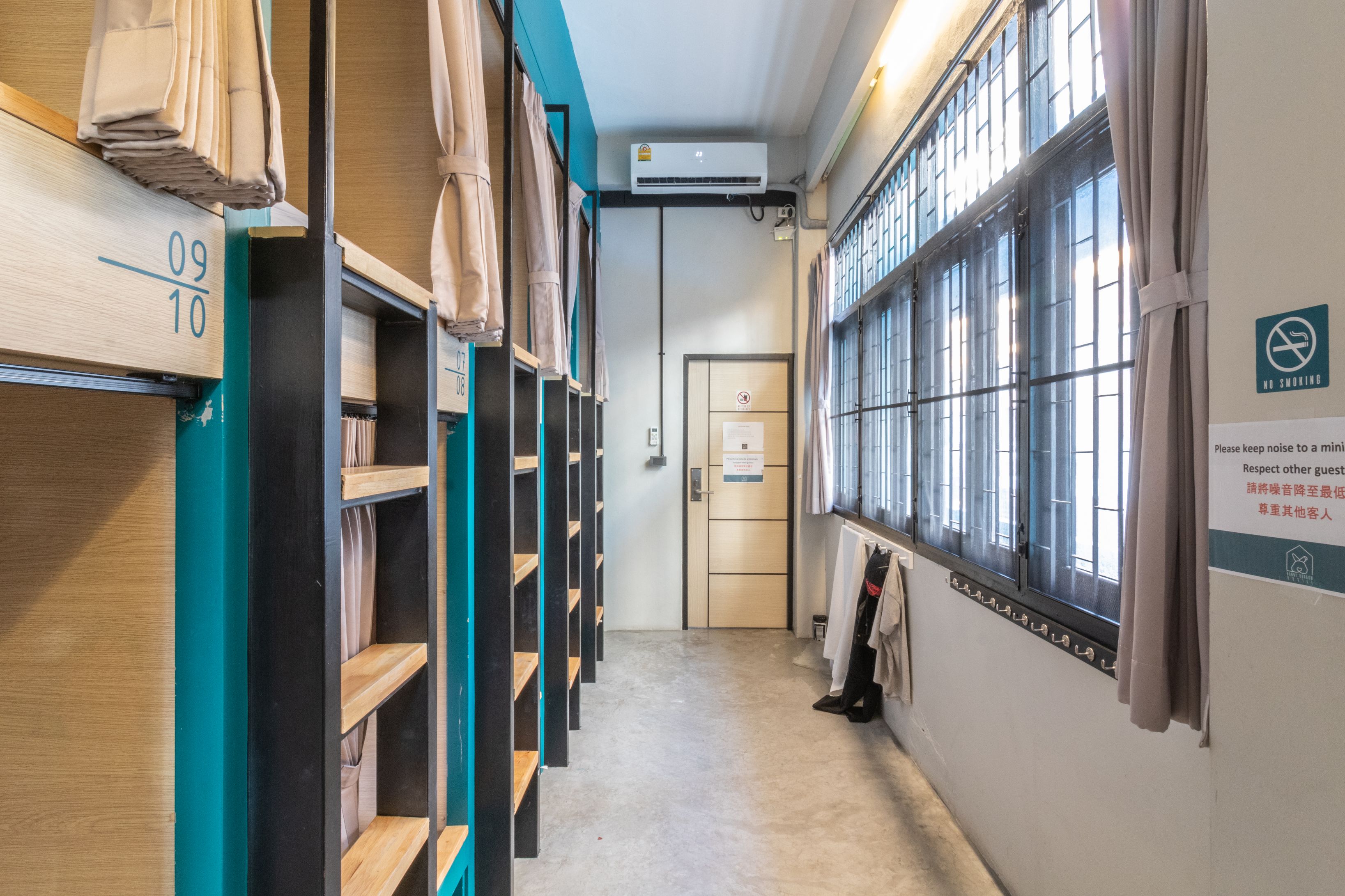 هتل Bunny Burrow Hostel بانگکوک