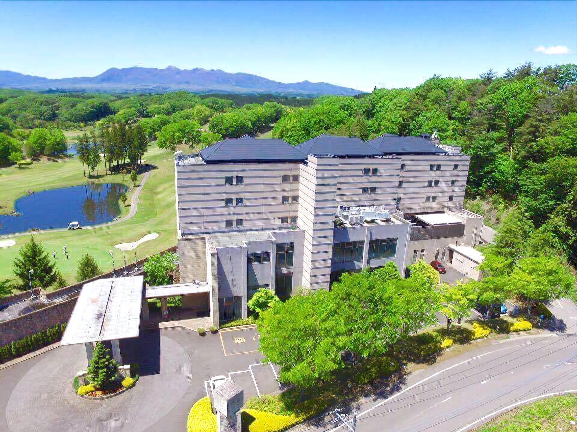 هتل Island Hotel and Resort Nasu ناسو