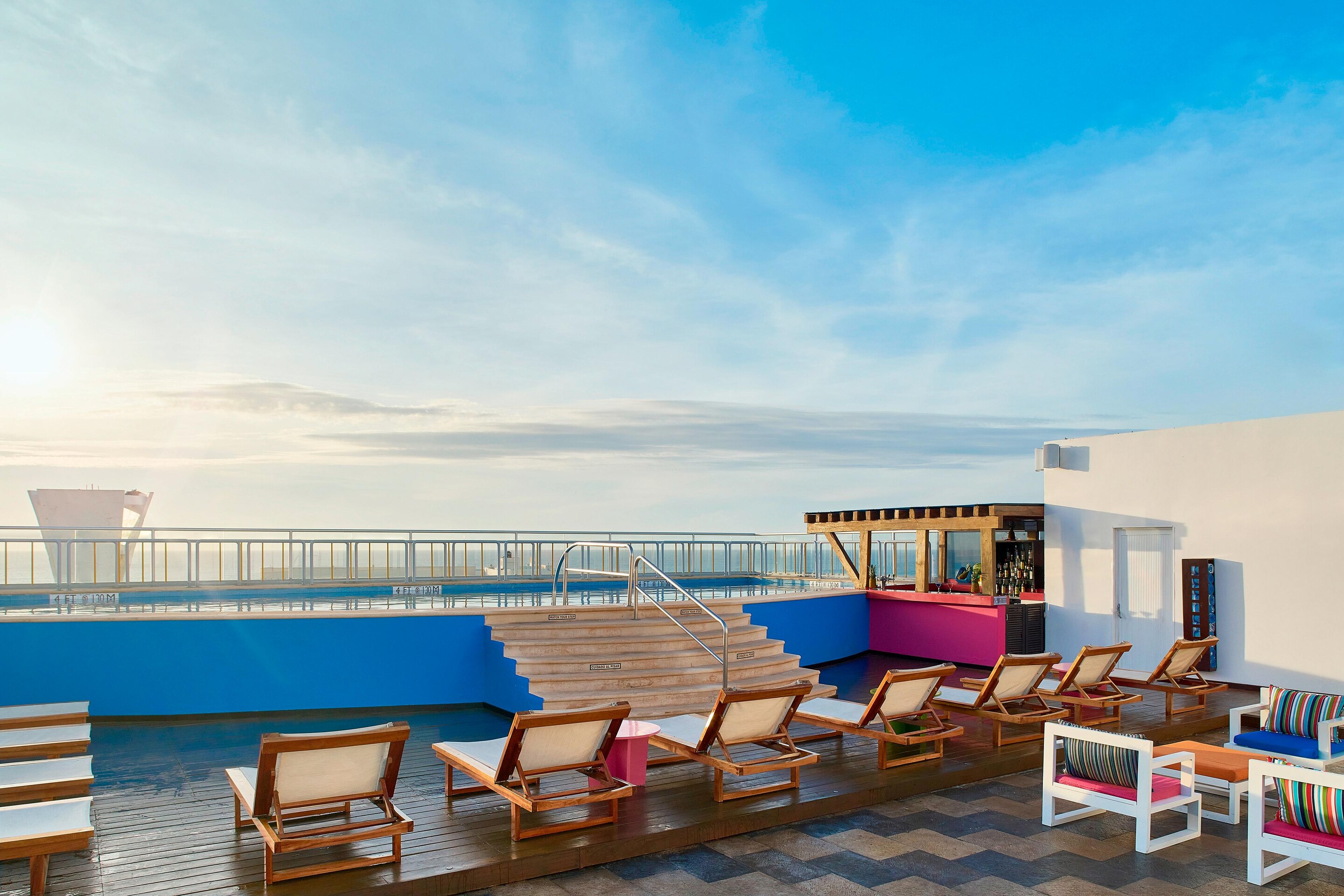 هتل Aloft Cancun کانکون