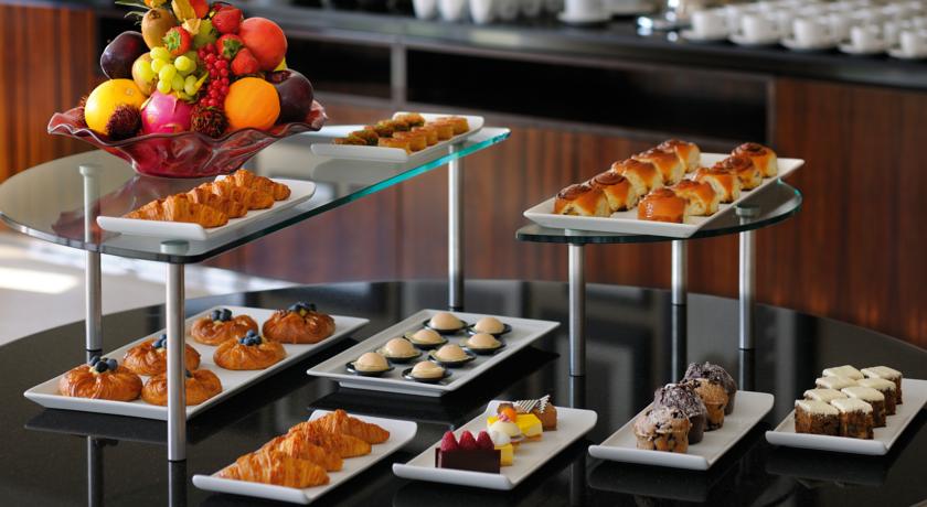 هتل Mövenpick Hotel West Bay Doha دوحه