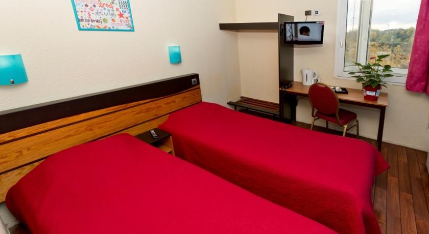 هتل Hipotel Hôtel Paris Hippodrome Parc Floral Joinville-Le-Pont