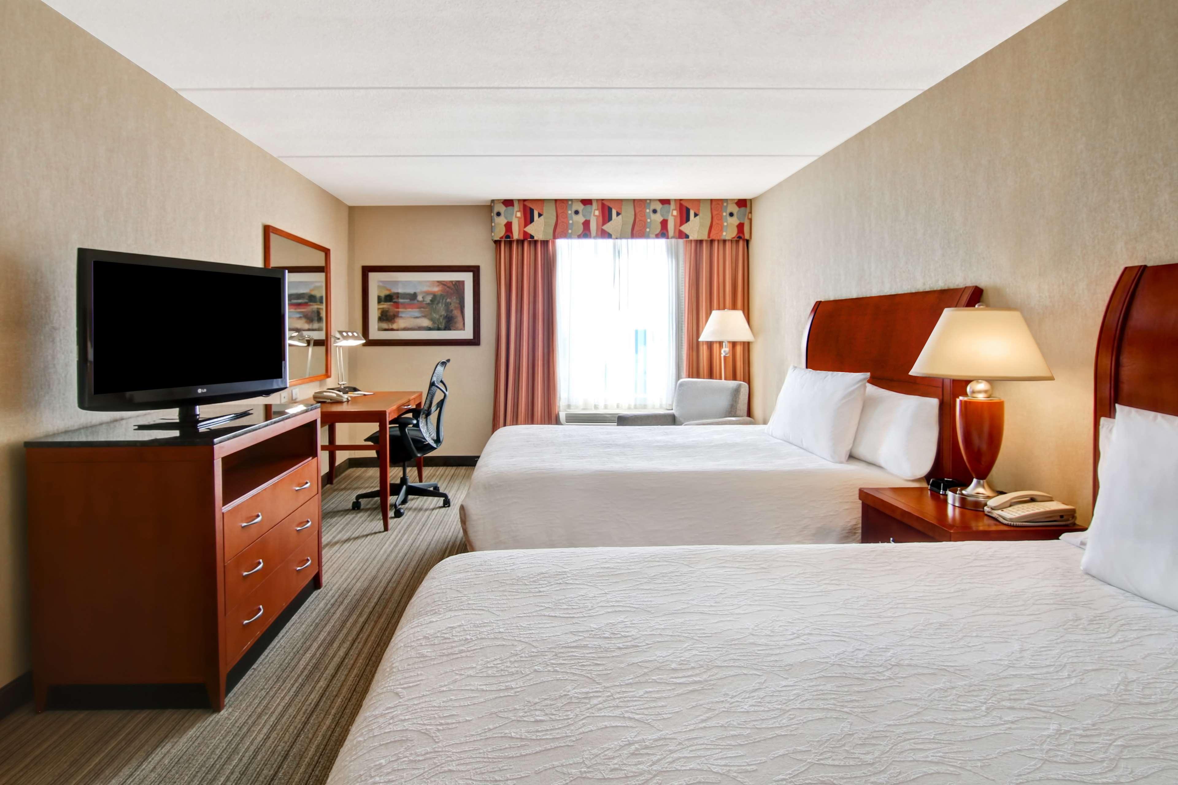 هتل Hilton Garden Inn Toronto/Burlington Burlington