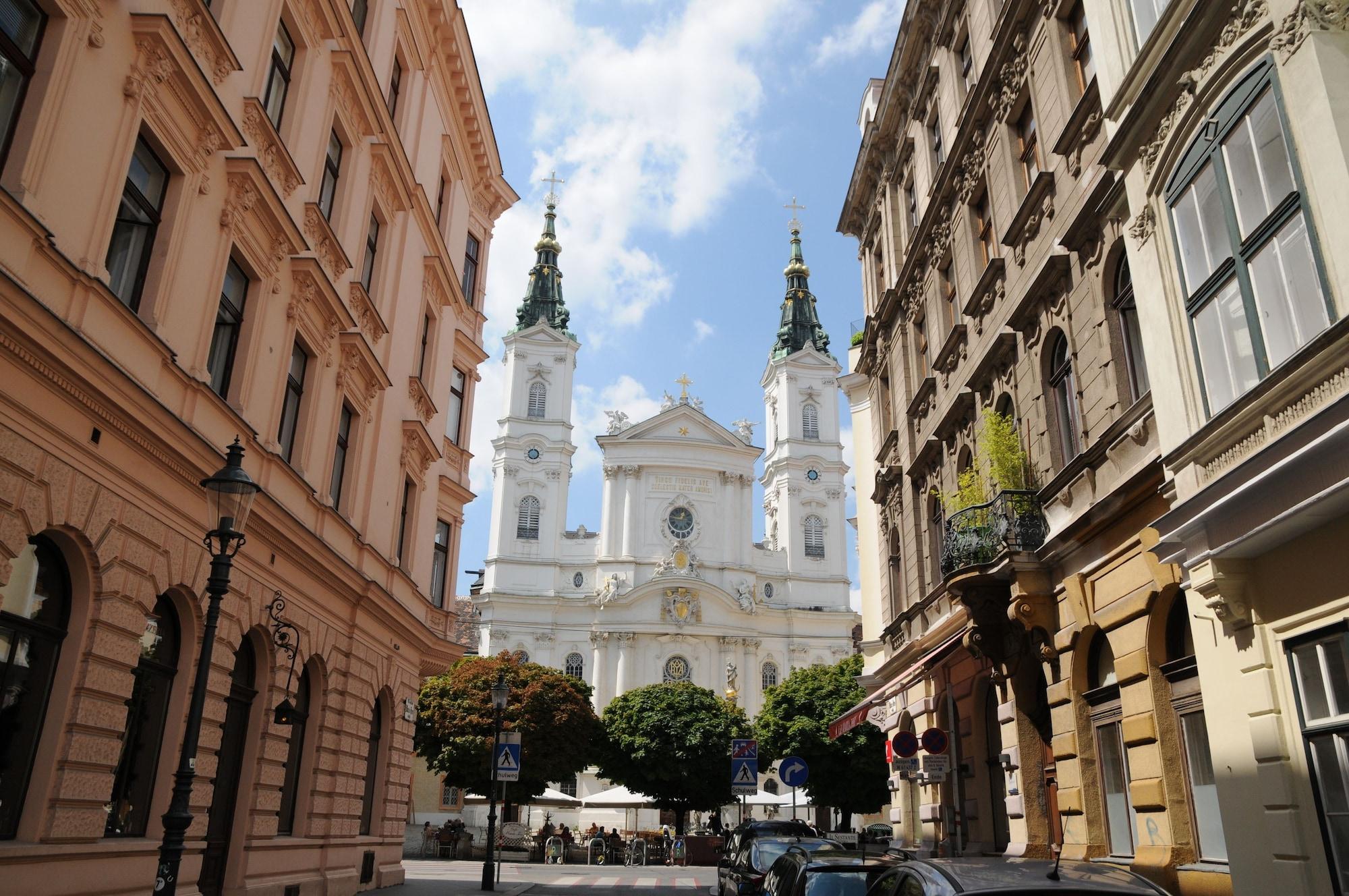 Alibaba https://cdn.alibaba.ir/ostorage/hotel/images/CF444D02/2E1CB74723032FE926225E5DB5A17B41.jpg