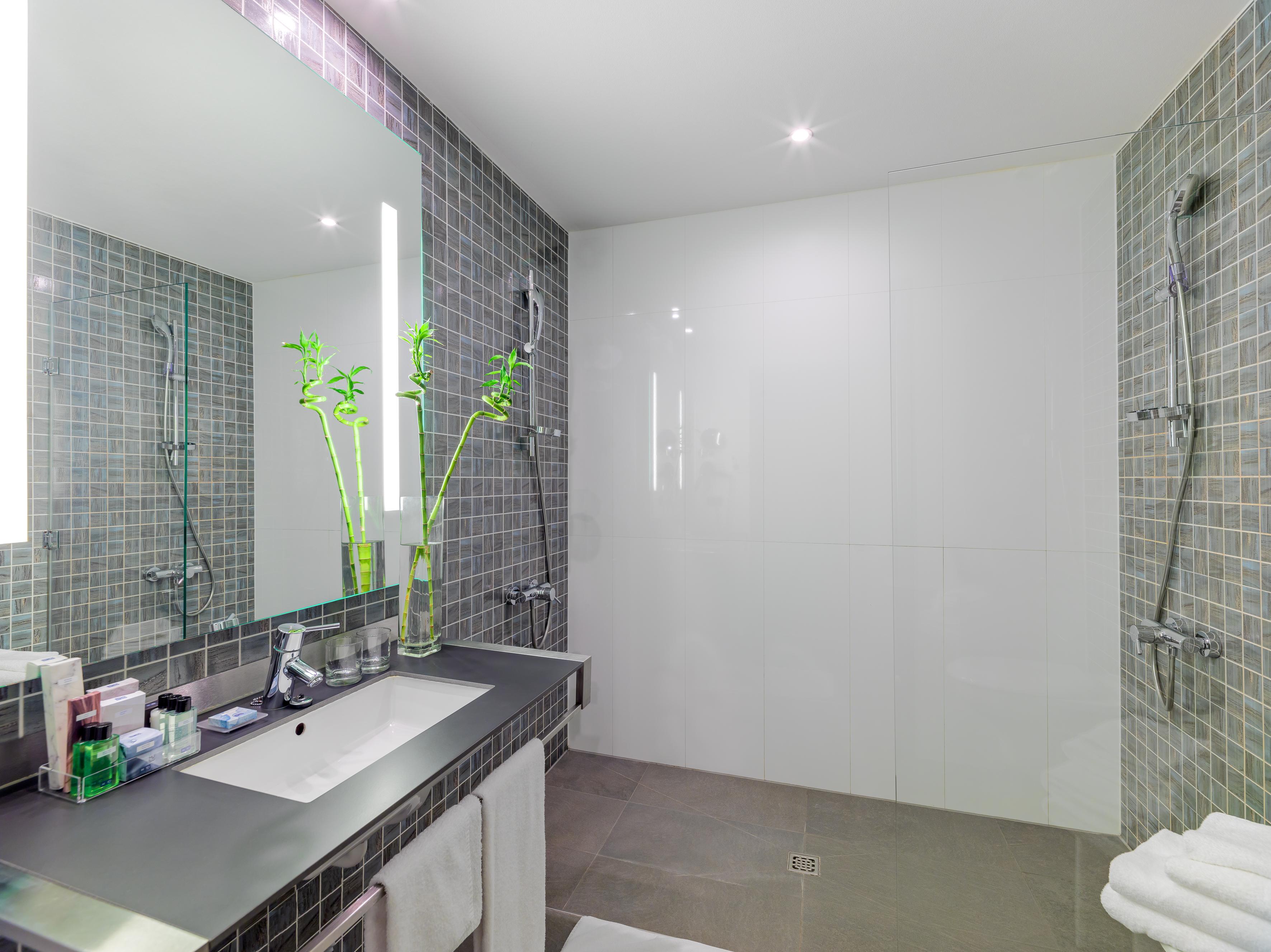 هتل اچ ۱۰ رما سیتا رم