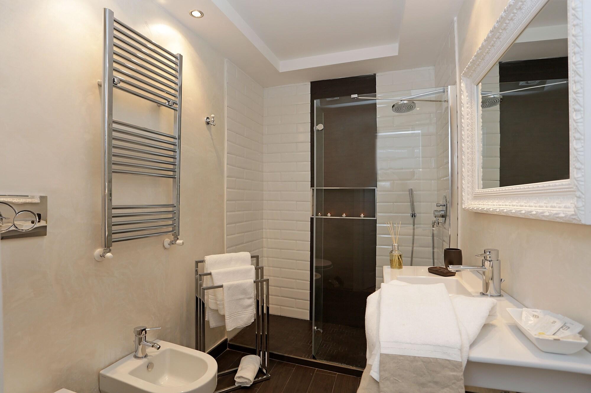 هتل Madonna de' Monti Suites رم