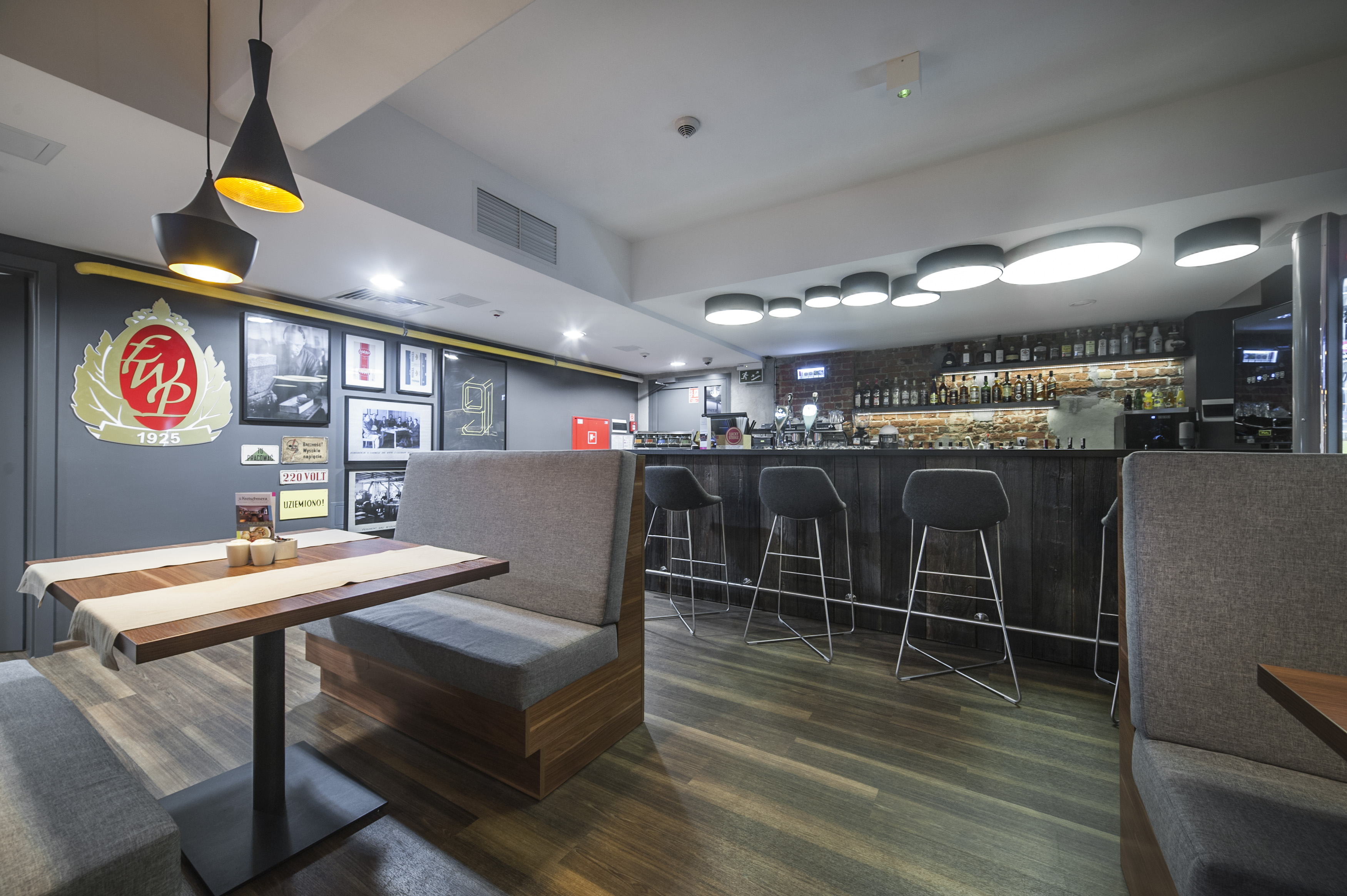 هتل Hotel Tobaco  لودز