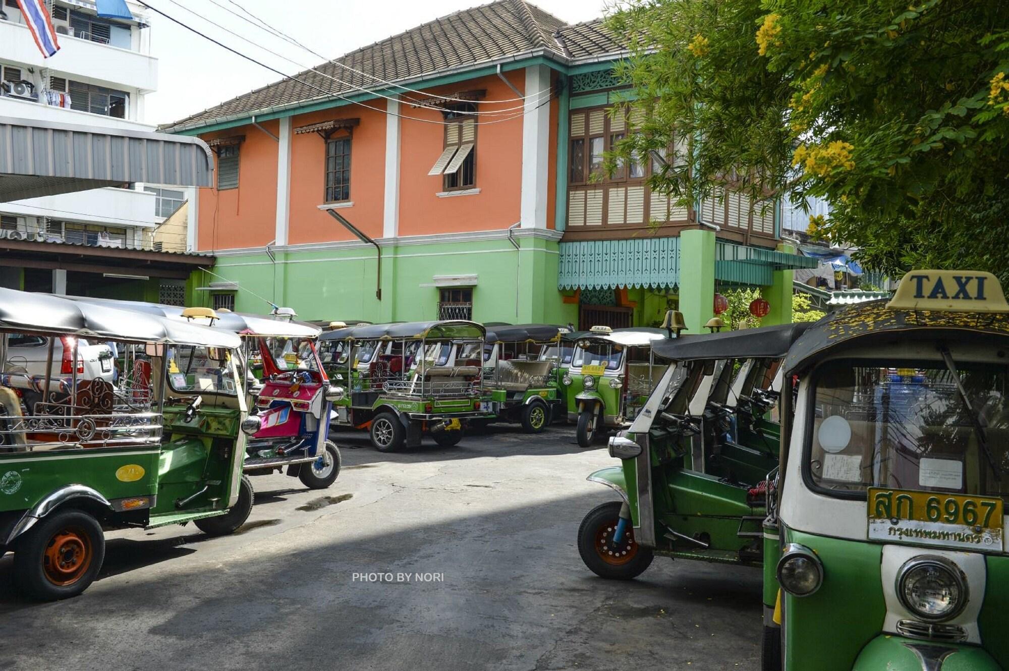 Alibaba https://cdn.alibaba.ir/ostorage/hotel/images/D0D3EF20/8DE7330DCF6264C02A371830C25F2696.jpg