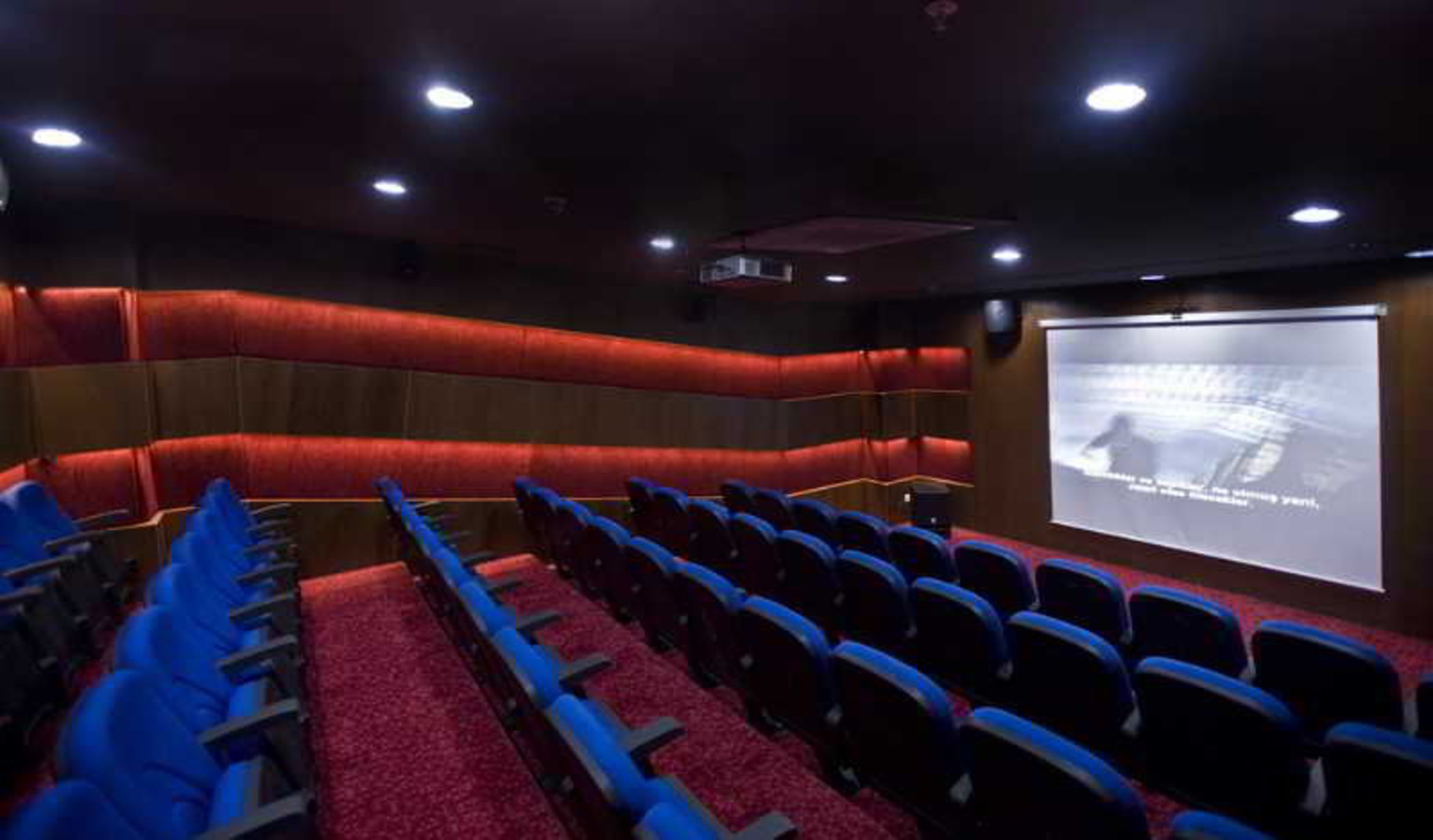 هتل کریستال دلوکس ریزورت و اسپا کمر