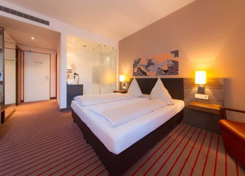 هتل NOVINA HOTEL Tillypark نورمبرگ