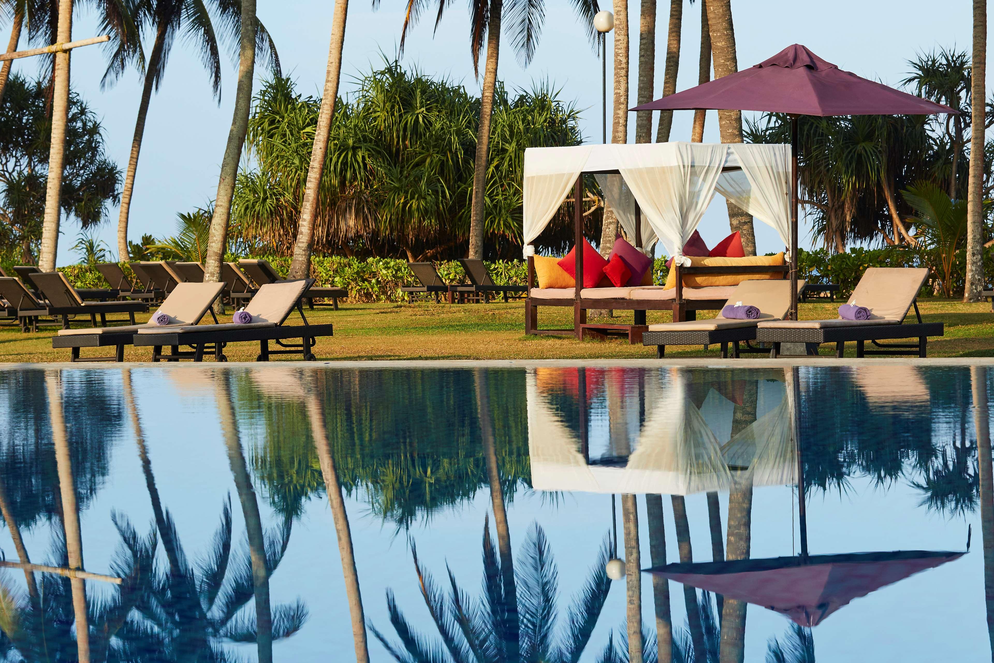 هتل Avani Bentota Resort & Spa بنتوتا