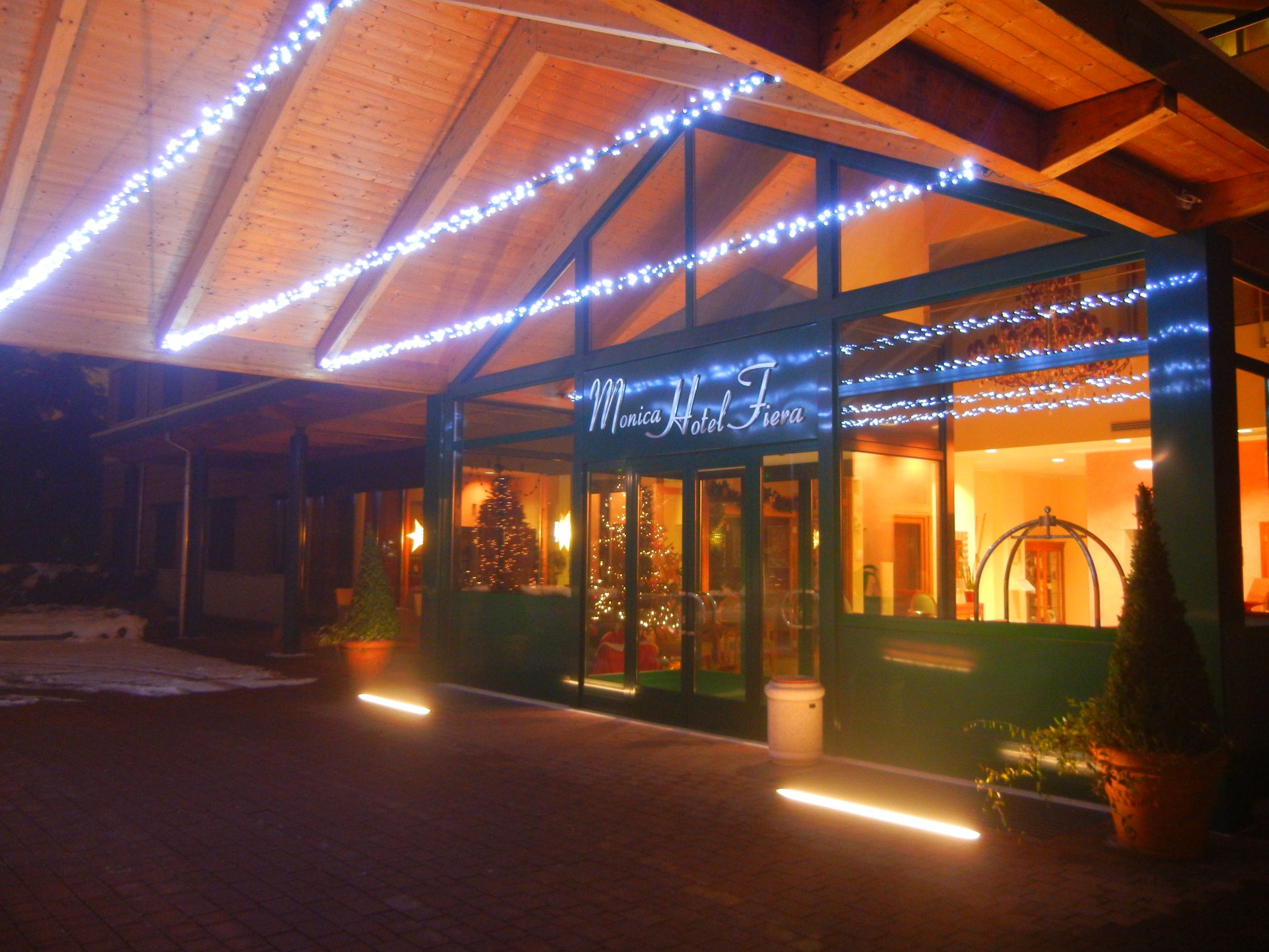 Alibaba https://cdn.alibaba.ir/ostorage/hotel/images/D4B9785/DA8DC184D4839153C3E96B3602976B5E.jpg