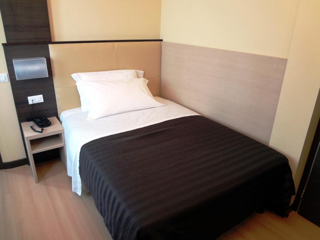 Alibaba https://cdn.alibaba.ir/ostorage/hotel/images/D4C6E3EB/234A837A7B4ACFD7EC1EE5EB9405F443.jpg