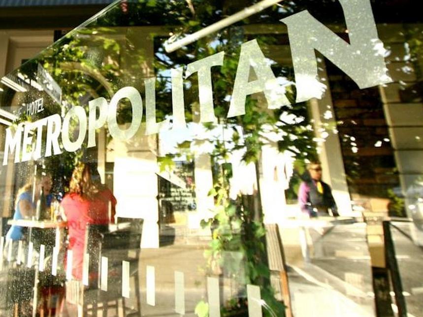 Alibaba https://cdn.alibaba.ir/ostorage/hotel/images/D54C1A68/2BC546CF28D2516E96F79CAA98F33701.jpg