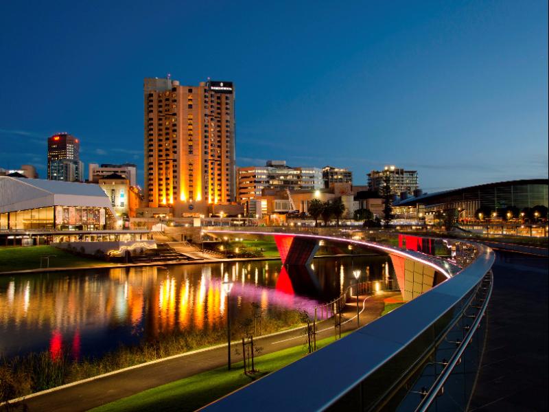 هتل Hotel Metropolitan Adelaide
