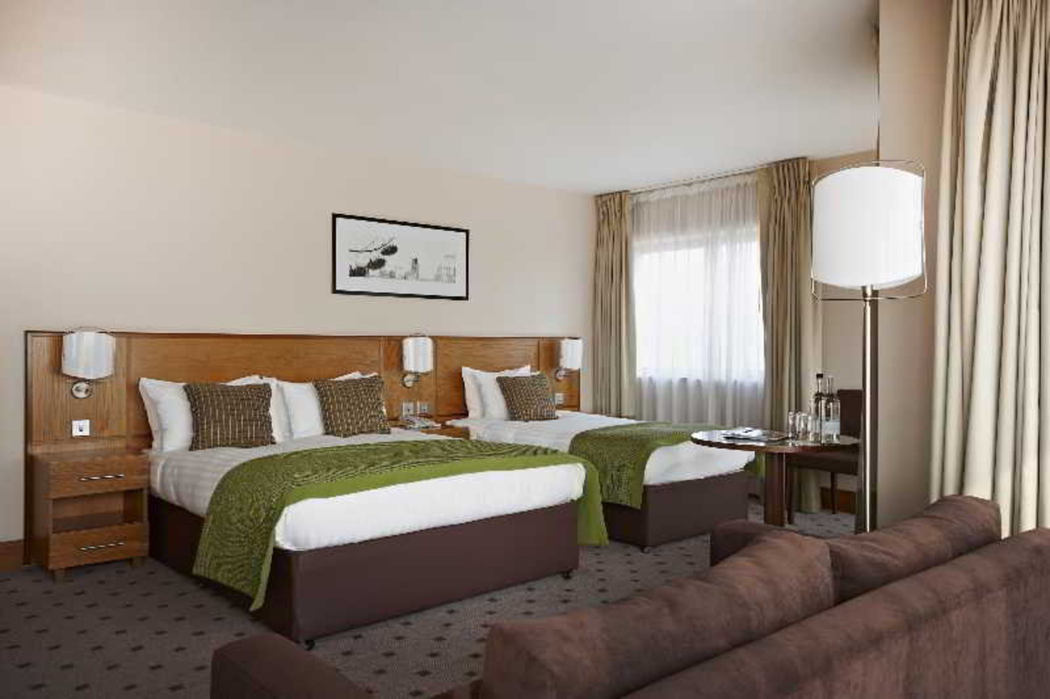 هتل Clayton Crown Hotel لندن