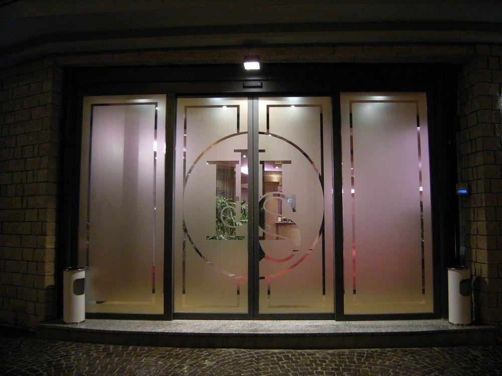 Alibaba https://cdn.alibaba.ir/ostorage/hotel/images/D5D9F13D/EC917AD97943BD3A0E587BB35AA62790.jpg