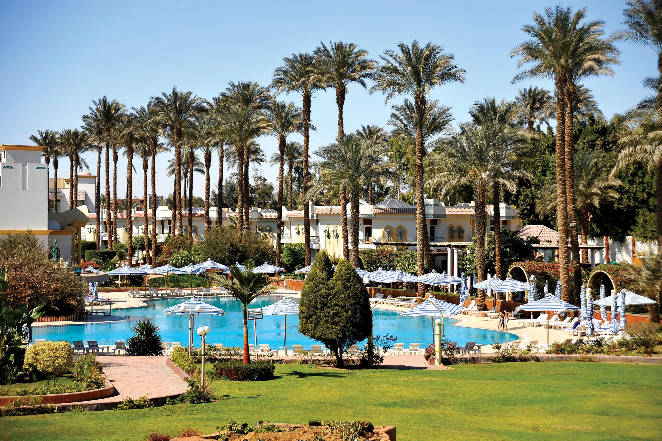 هتل Cataract Pyramids Resort قاهره