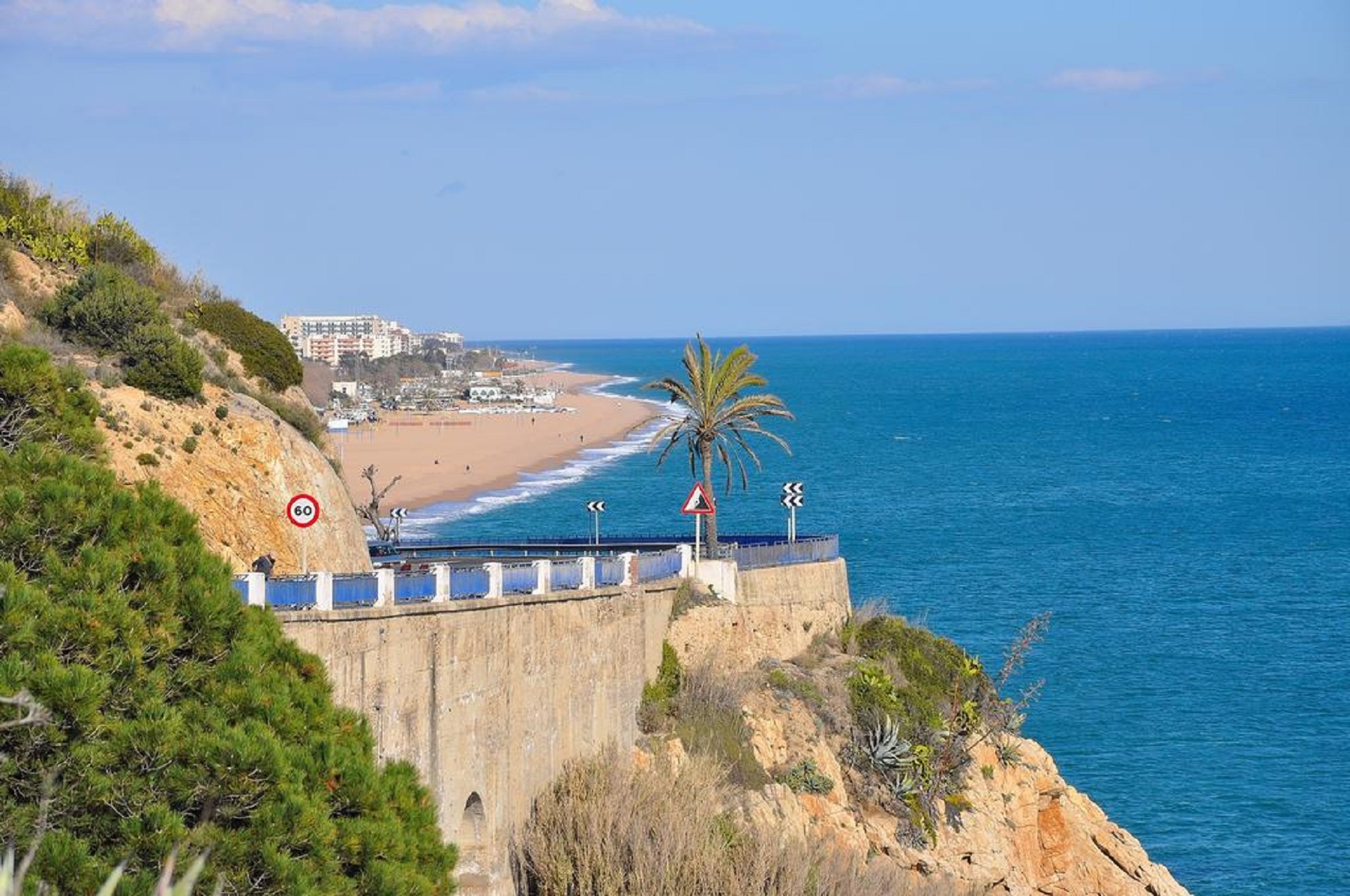 هتل Casablanca Suites Calella