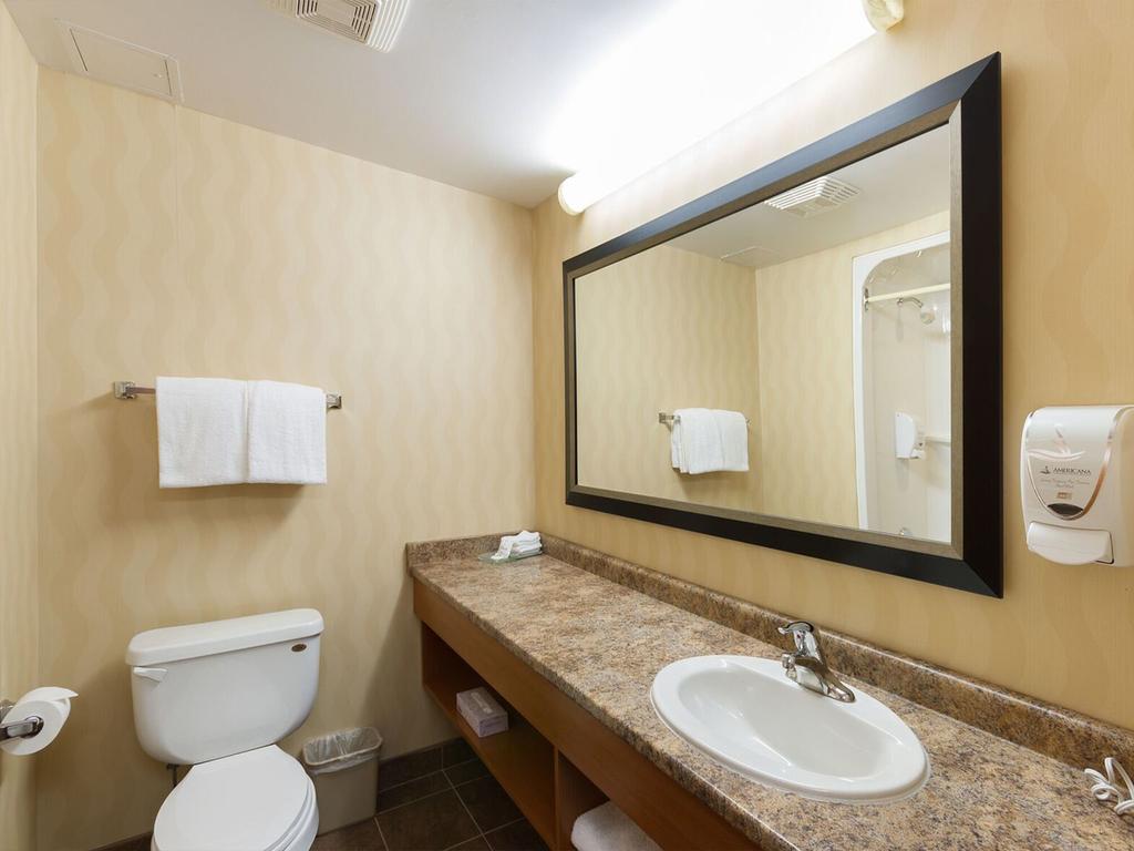 هتل Americana Conference Resort Spa & Waterpark آبشار نیاگارا