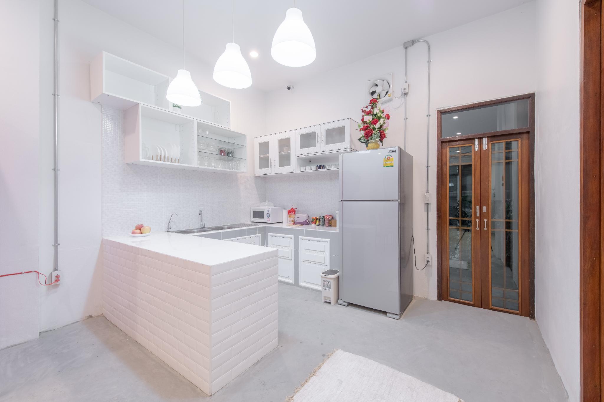 هتل Tiny Taladnoi Hostel بانگکوک