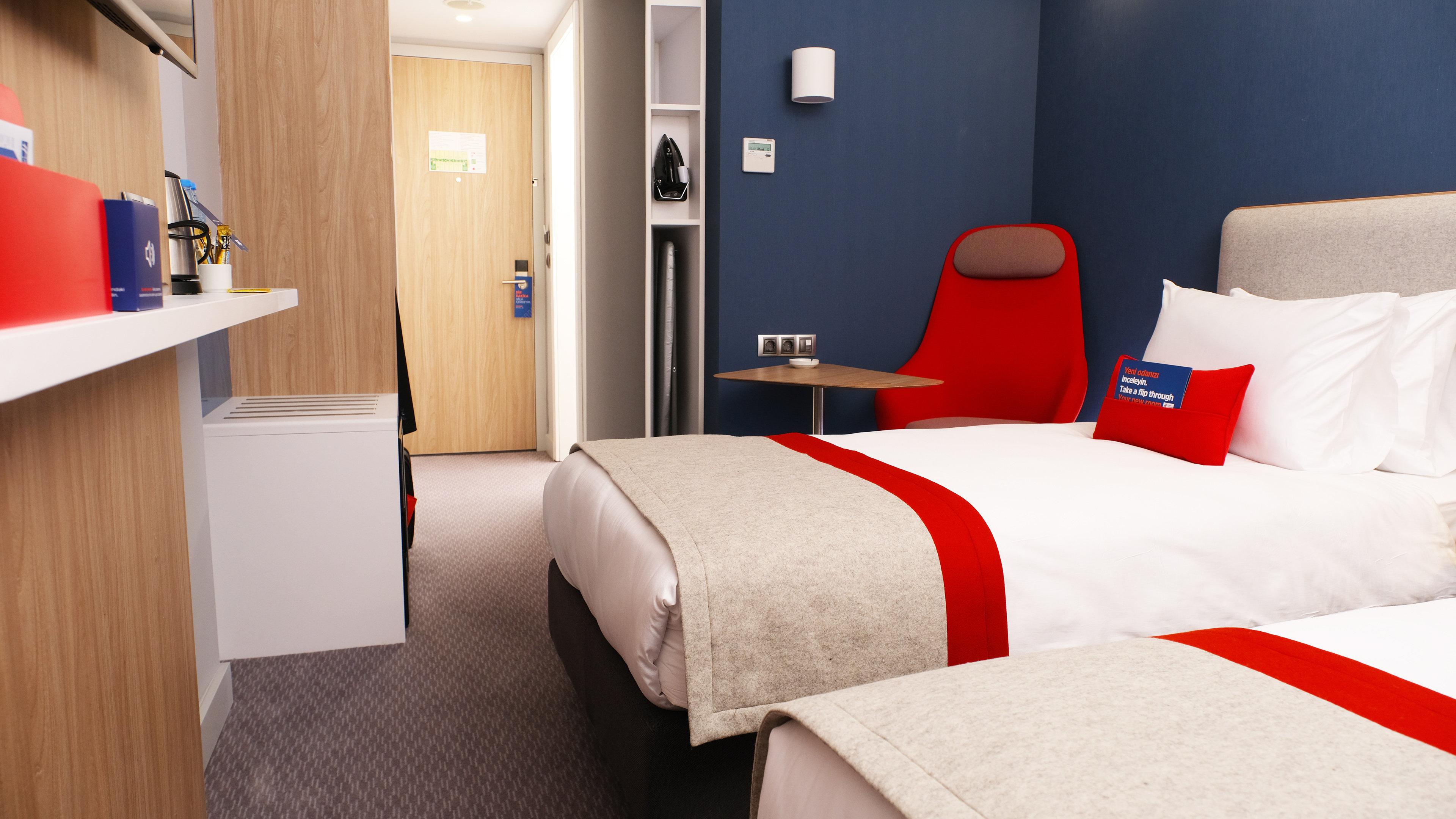 هتل Holiday Inn Express Istanbul - Atakoy Metro استانبول