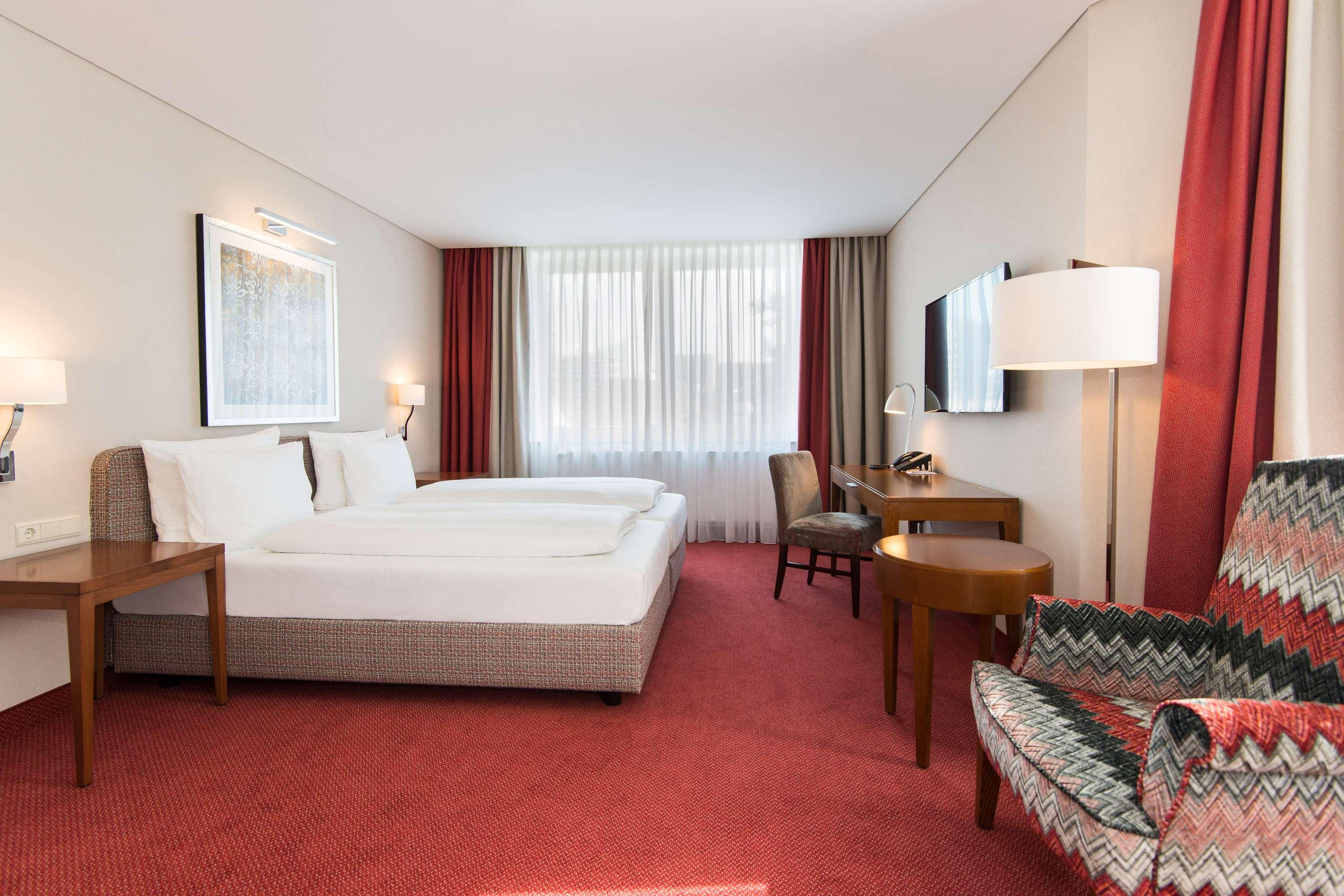 هتل Best Western Plus Hotel St. Raphael هامبورگ