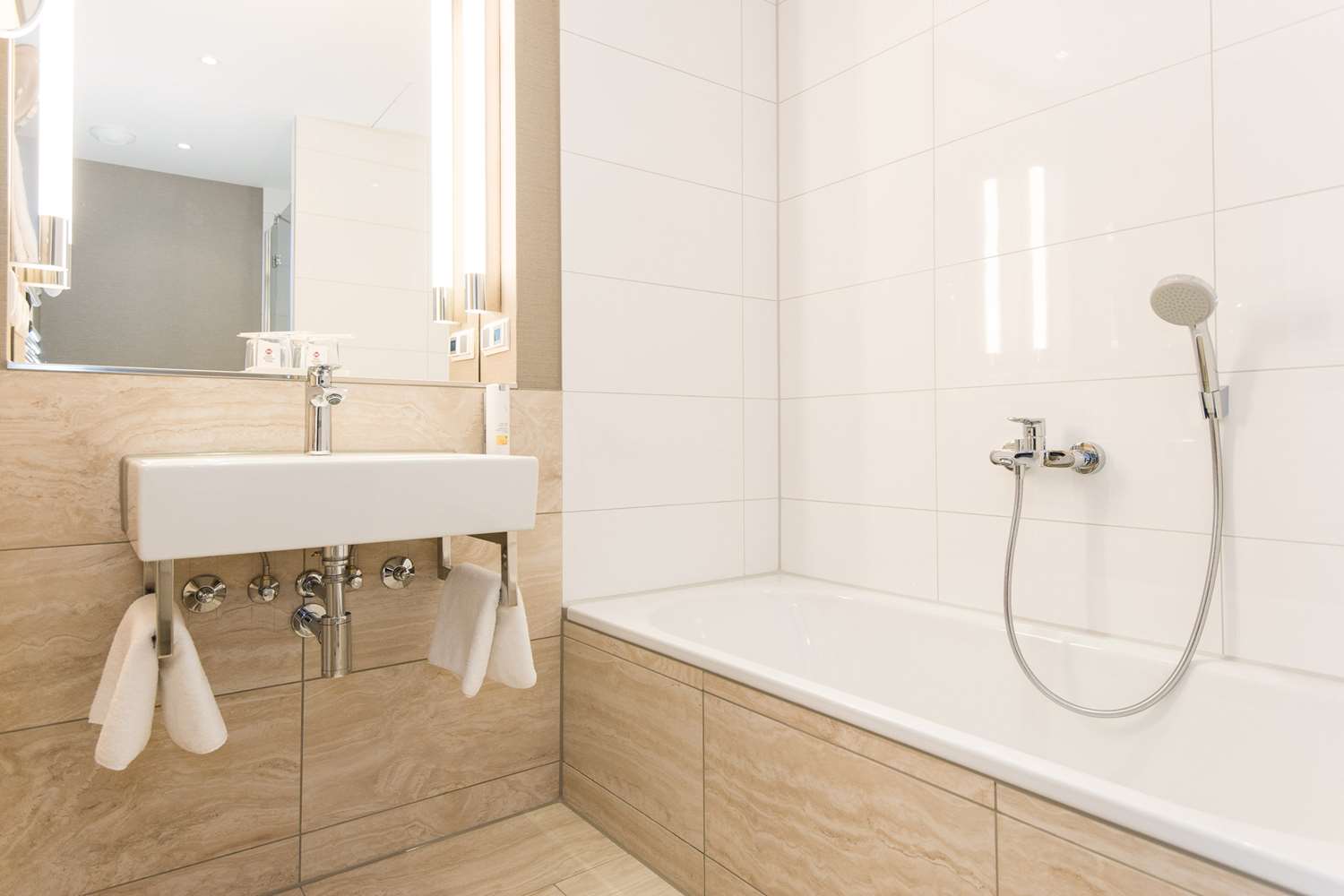 Alibaba https://cdn.alibaba.ir/ostorage/hotel/images/D7714B9B/8D905463EDFFDB4ACC8B1DBCD8863A9B.jpg