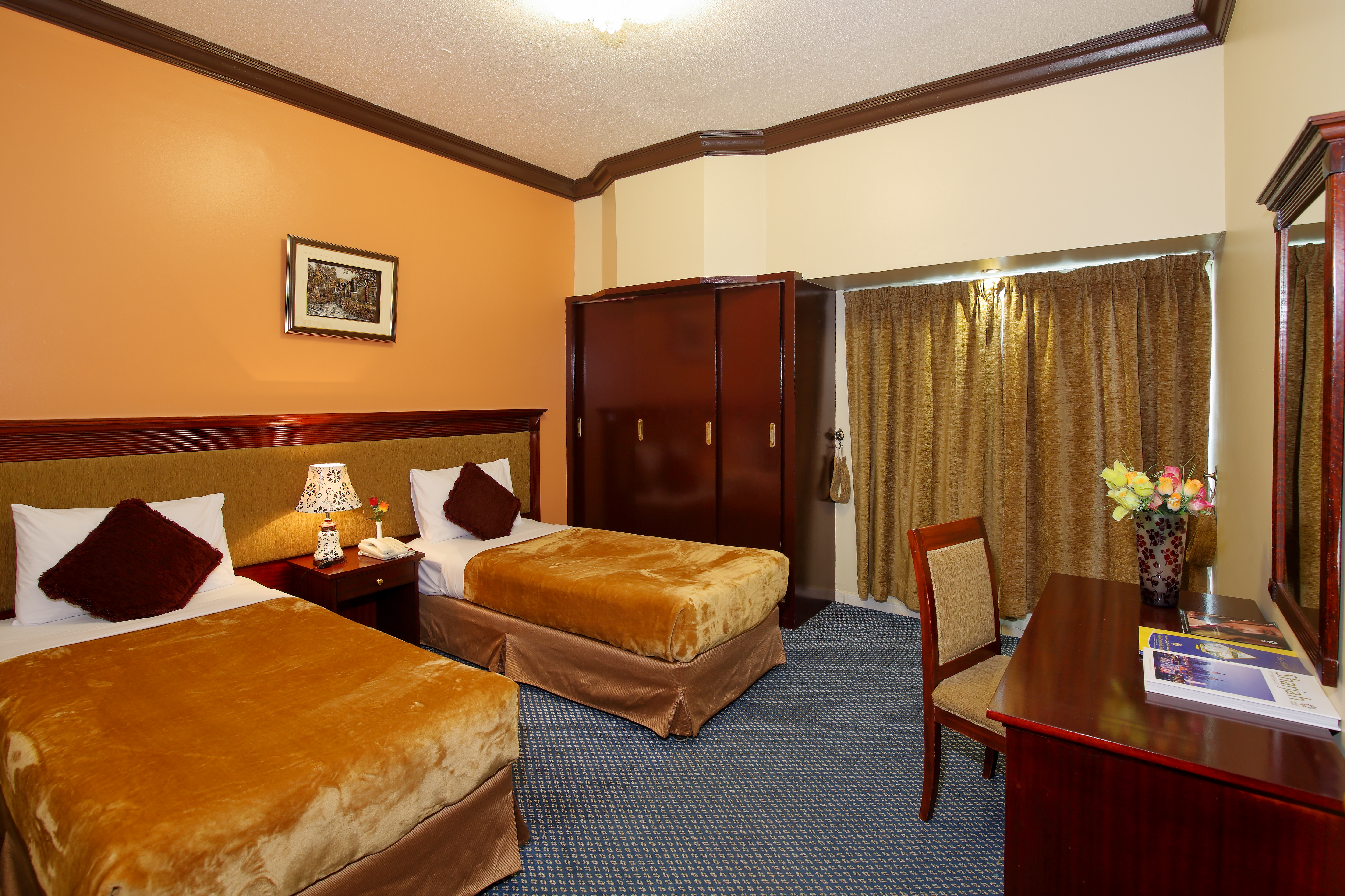 هتل Al Bustan Hotels Flats شارجه