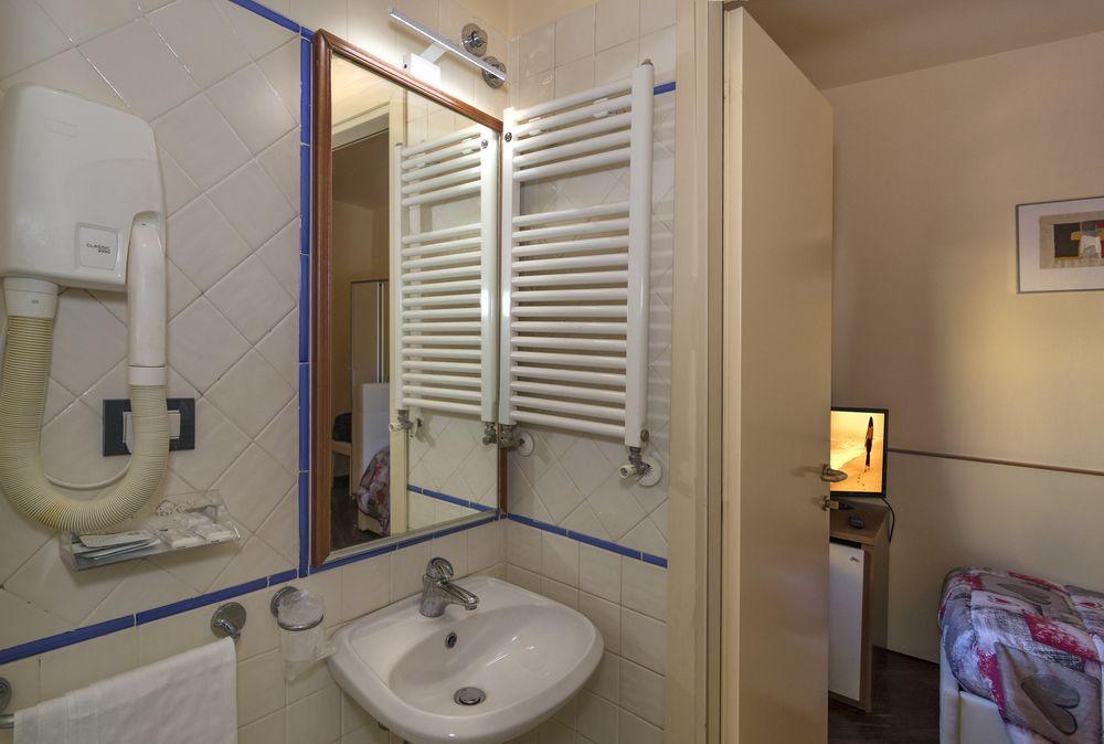 هتل Giardino Tower Inn Hotel پیزا