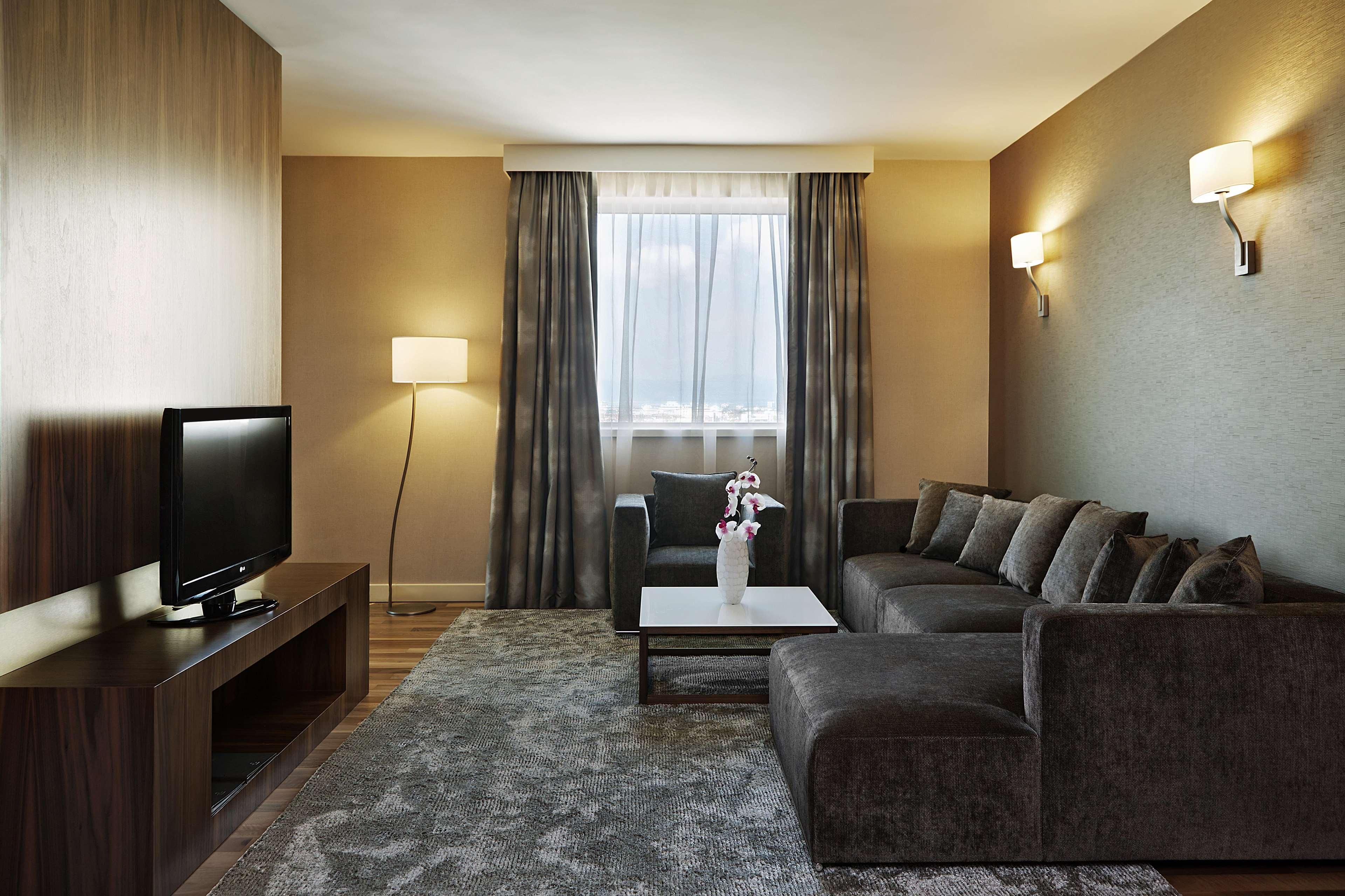 هتل Hilton Sofia صوفیه