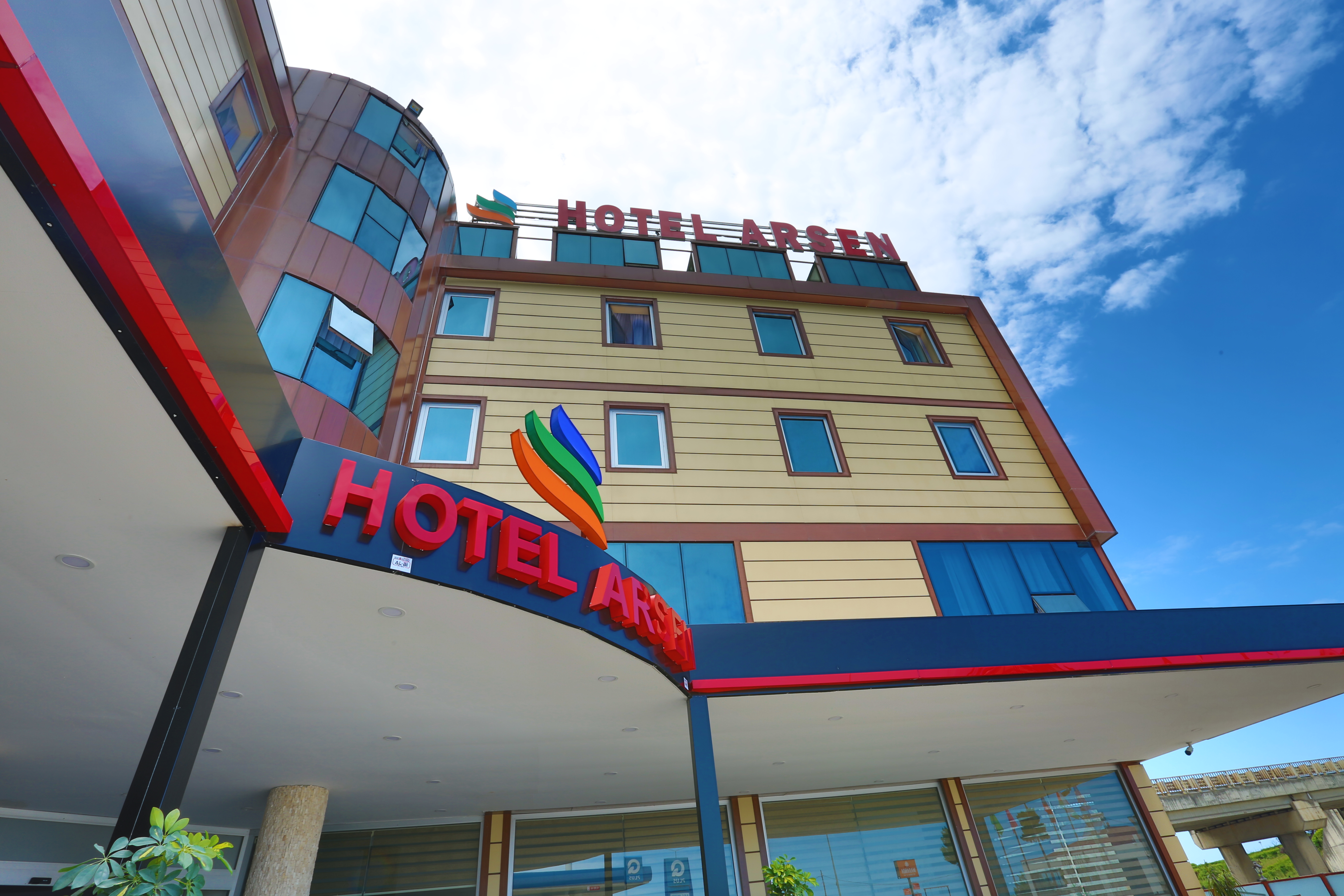 Alibaba https://cdn.alibaba.ir/ostorage/hotel/images/D91EAEE1/02F0C0363B57773DBF433E624B0D3B1D.jpg