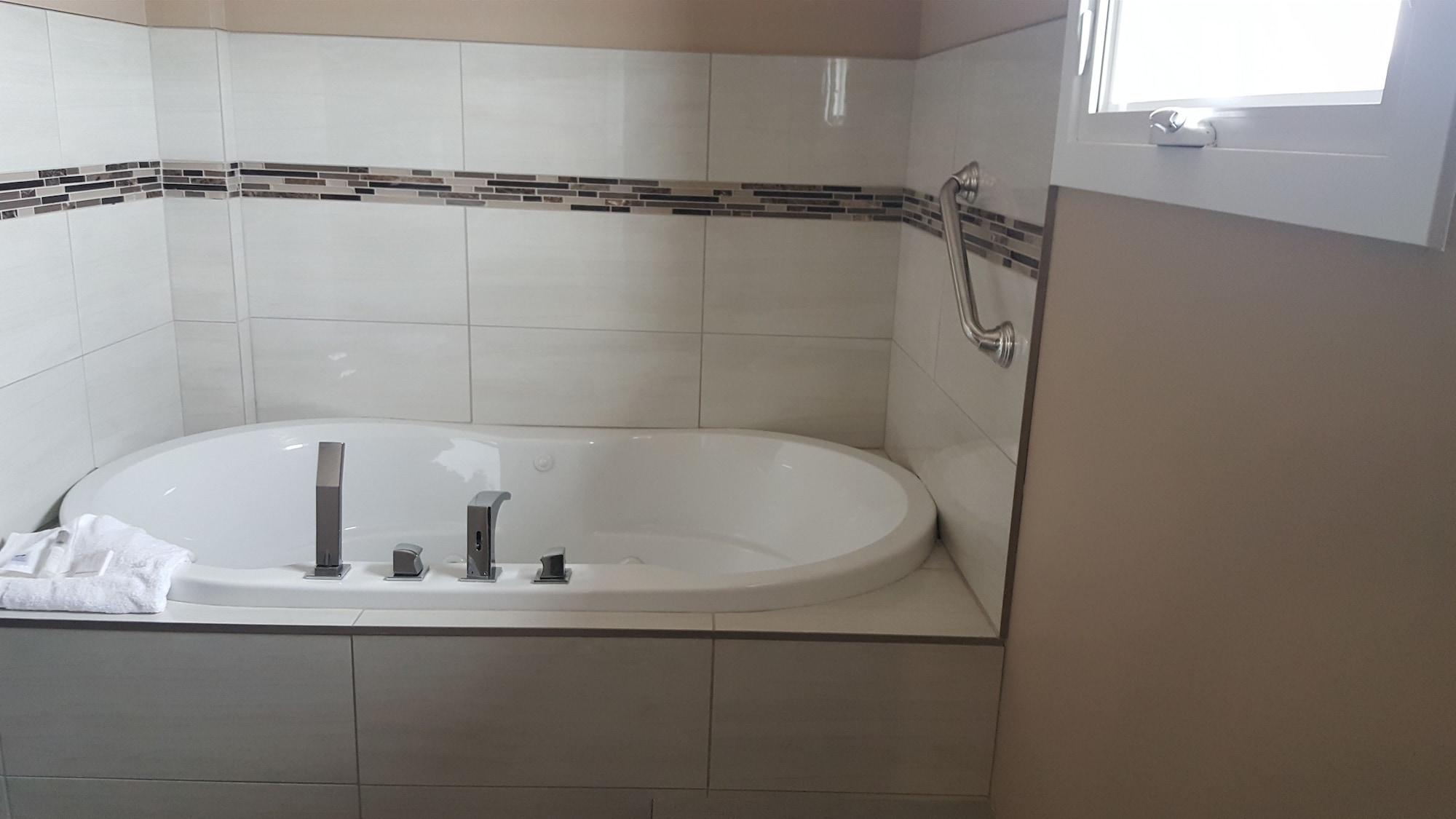 هتل Sunrise Motel Regina