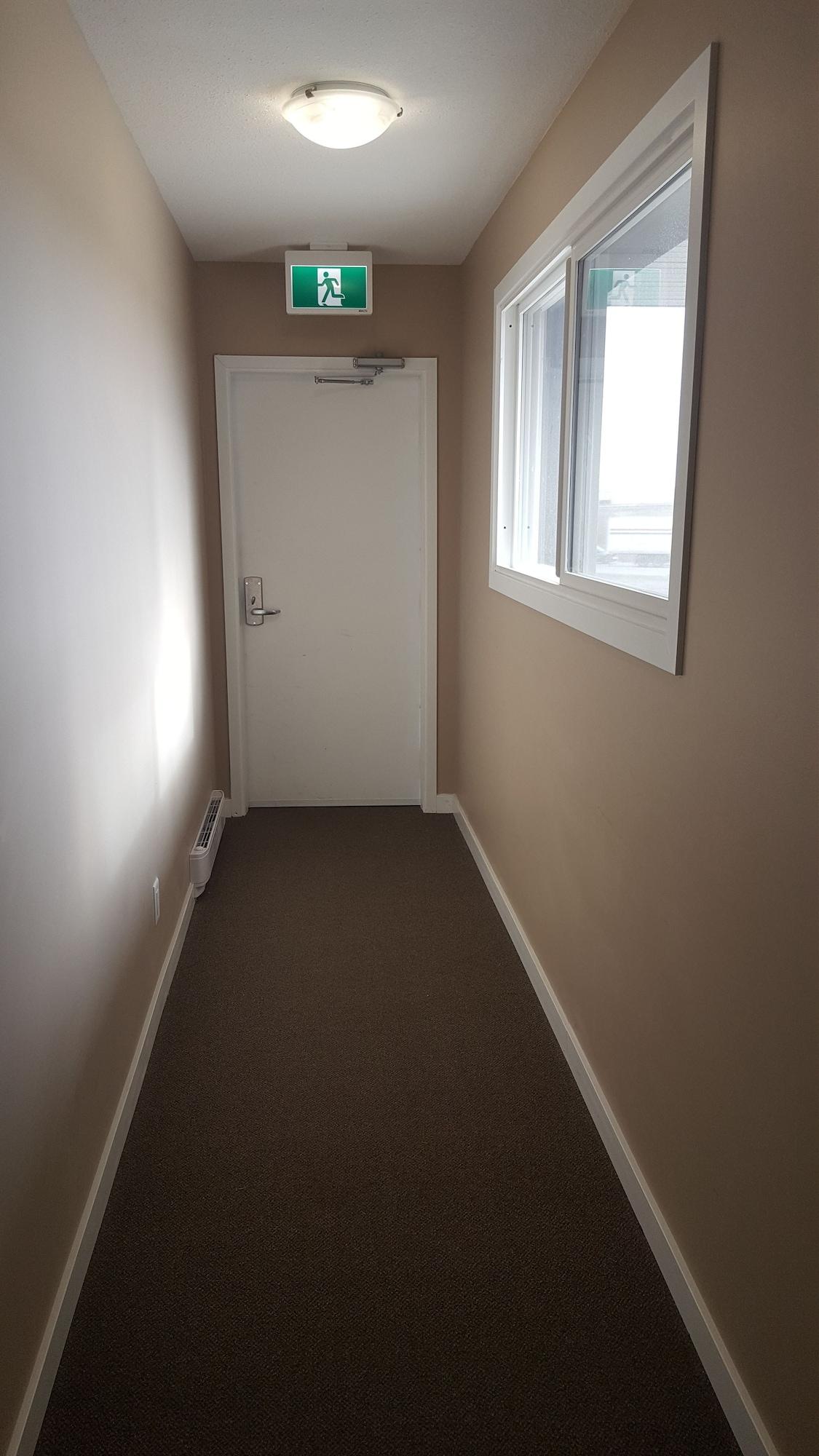 هتل Sunrise Motel Regina