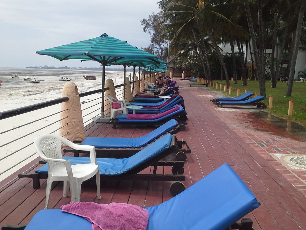 هتل Bamburi Beach Hotel Bamburi Beach